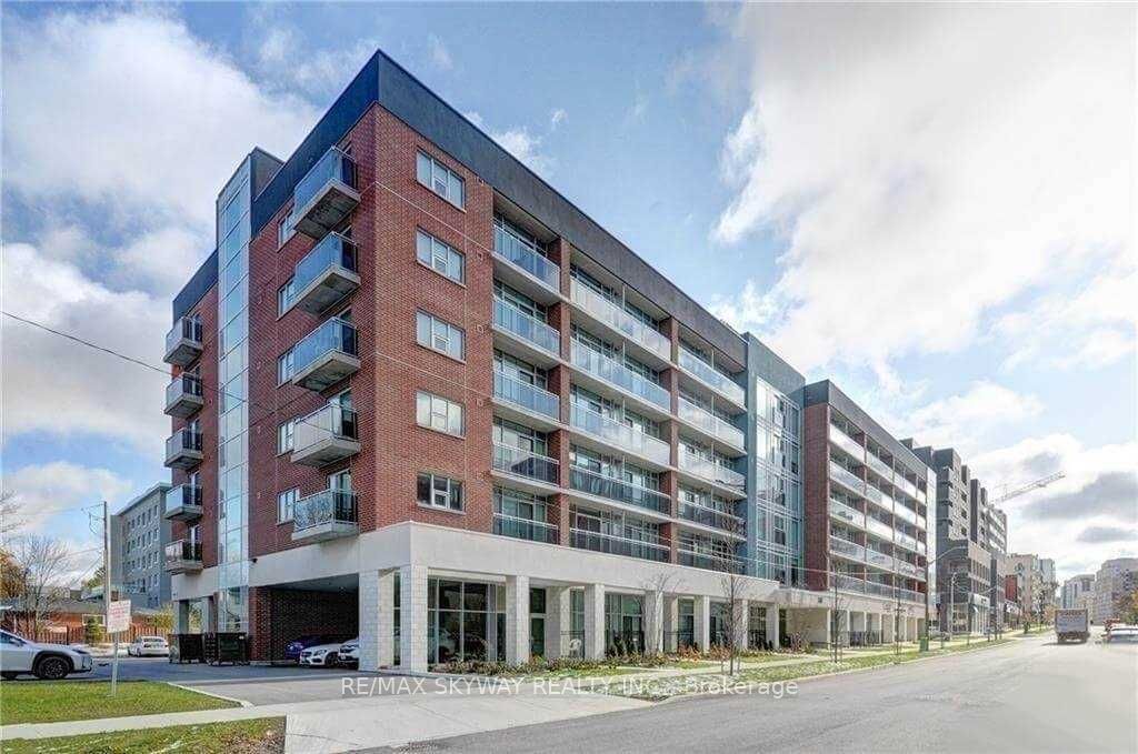 #405 - 308 Lester Street Property Photo