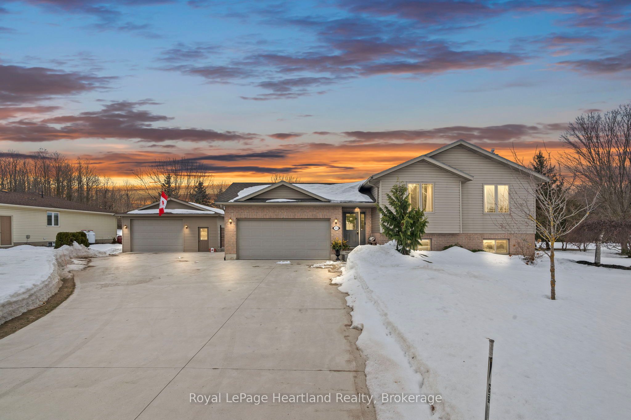 3020 Alice Street Property Photo