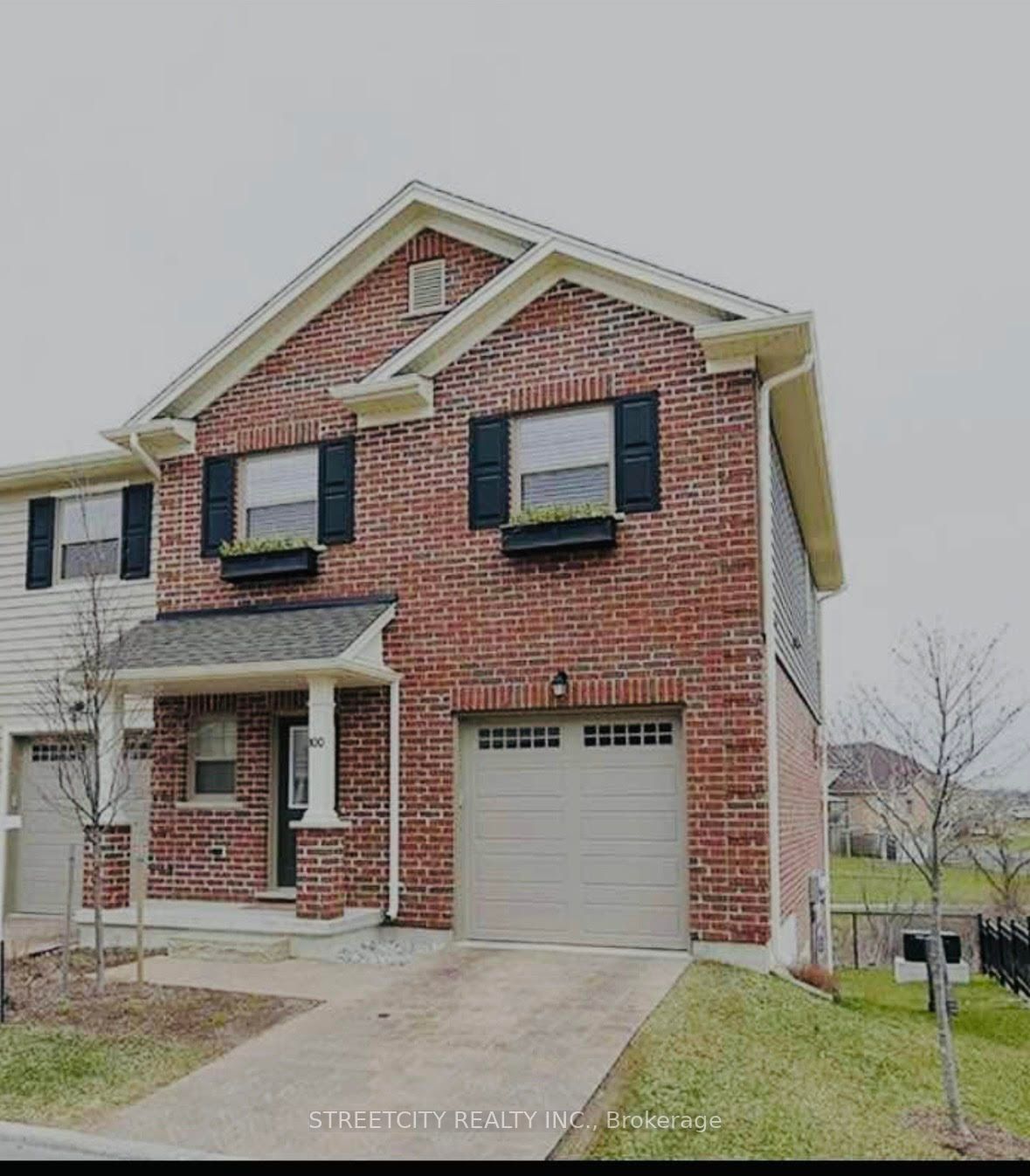 #100 - 3025 Singleton Avenue Property Photo