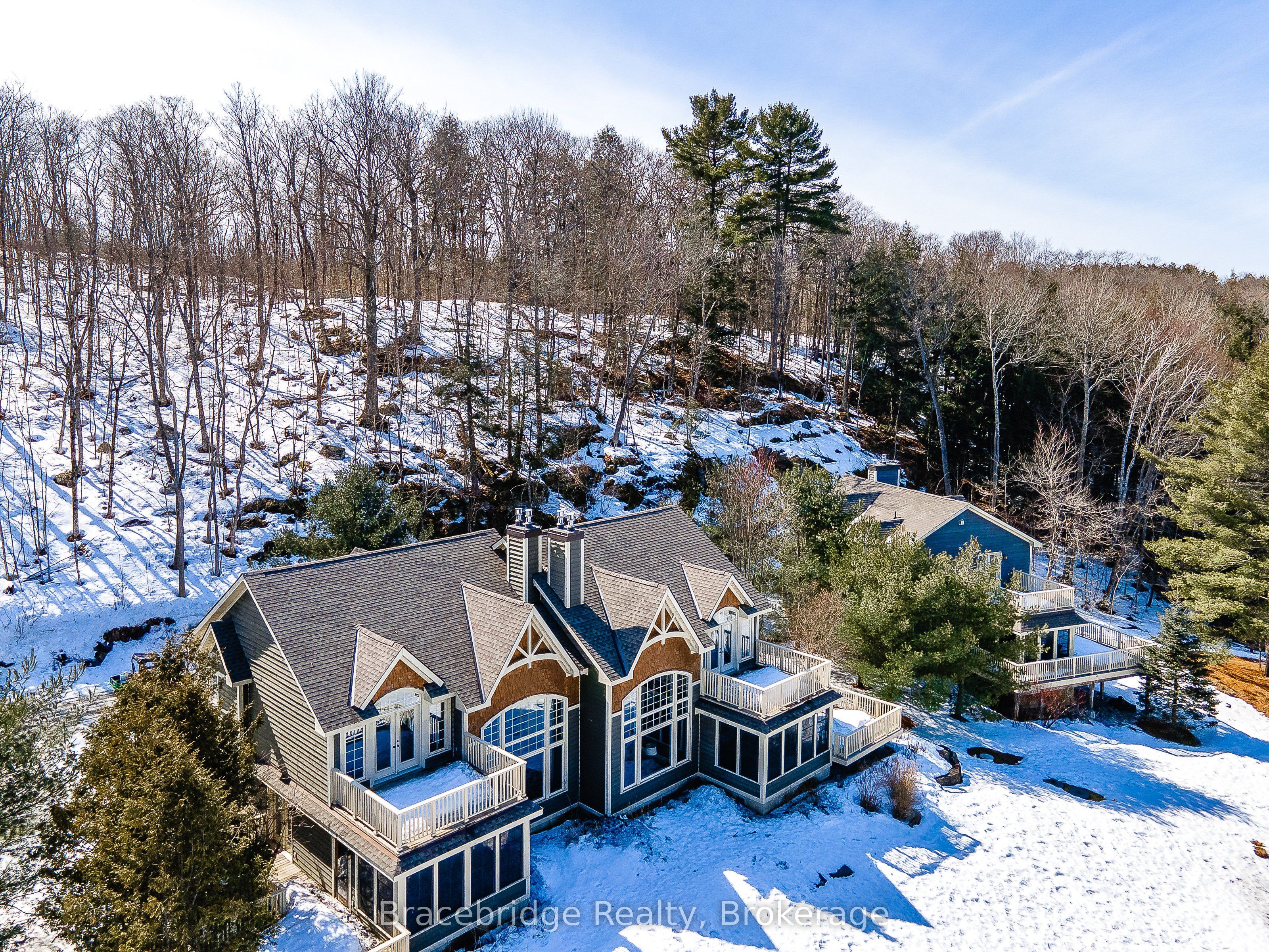 #sandfield 3 W3 - 3876 Muskoka Rd Hwy 118 Property Photo