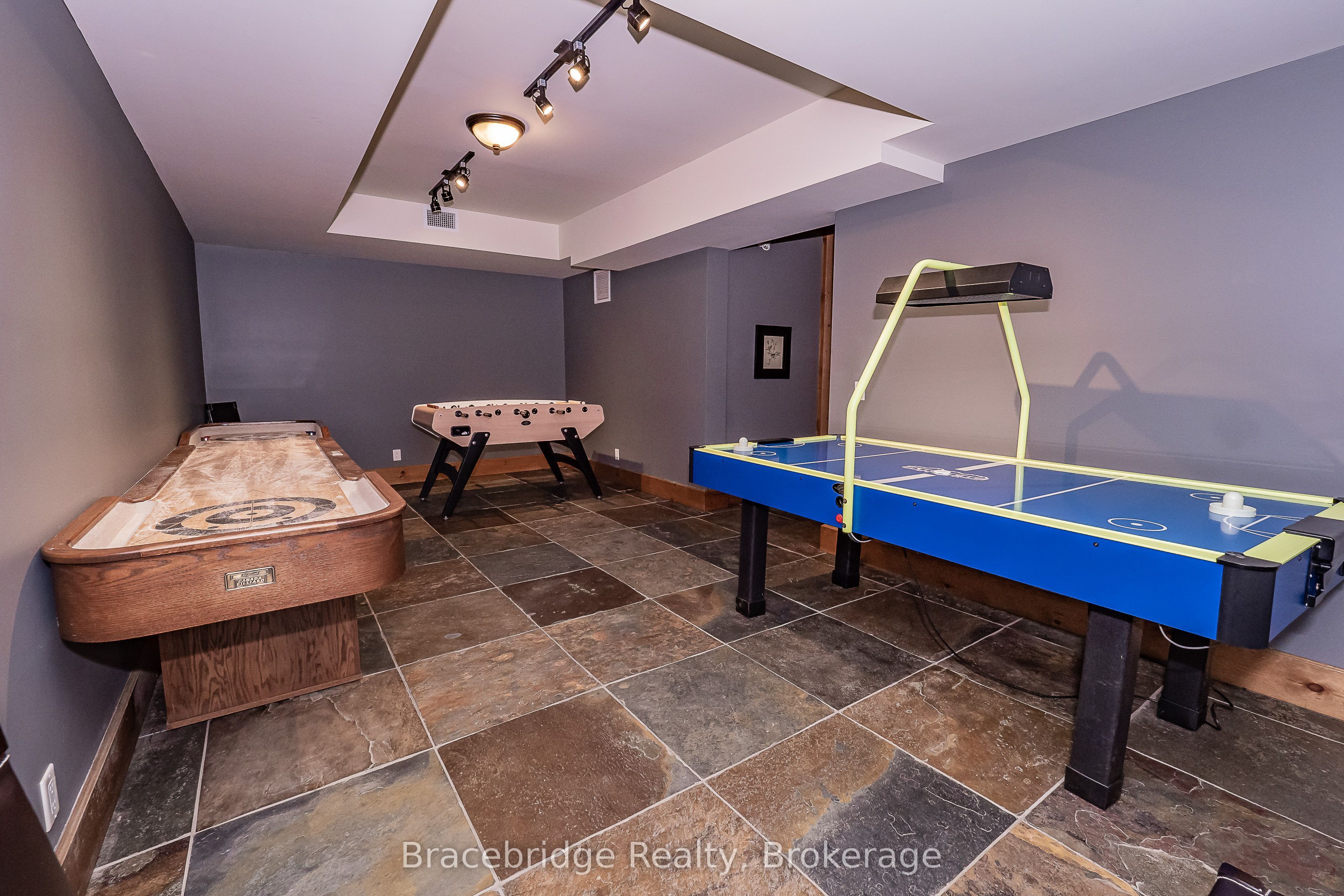 3876 Muskoka Rd Hwy 118 N/a W Sandfield 3 W3 Property Photo 43