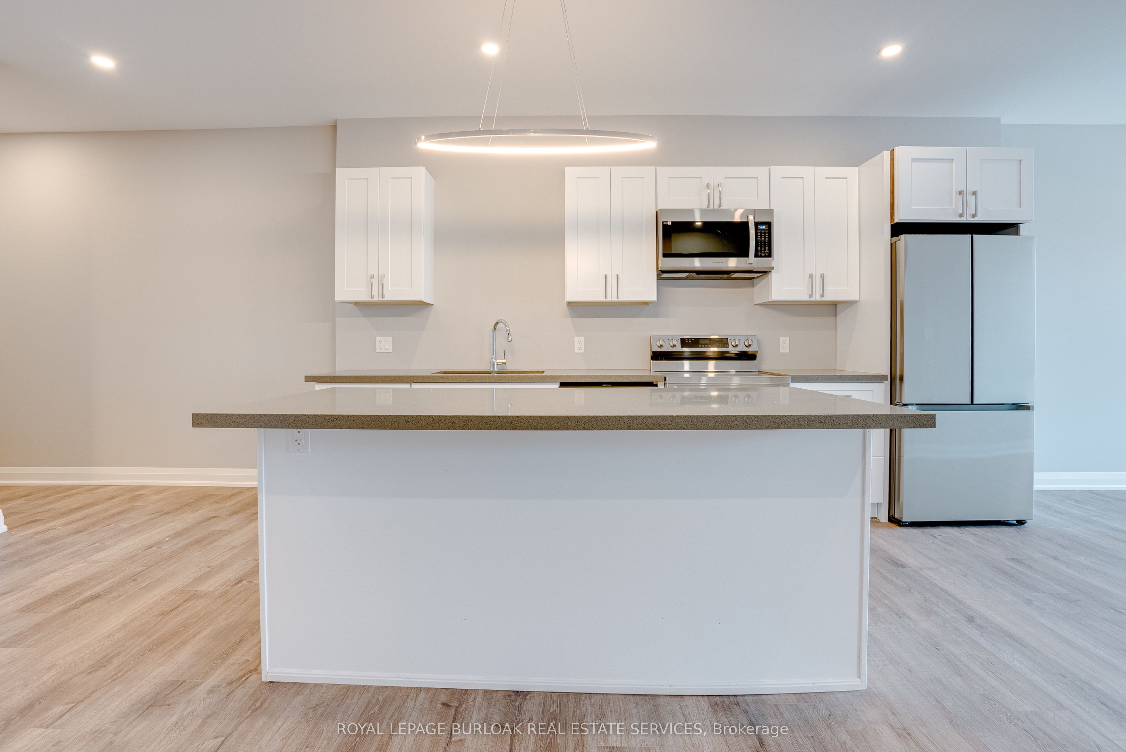 39 Kent Street Property Photo 5