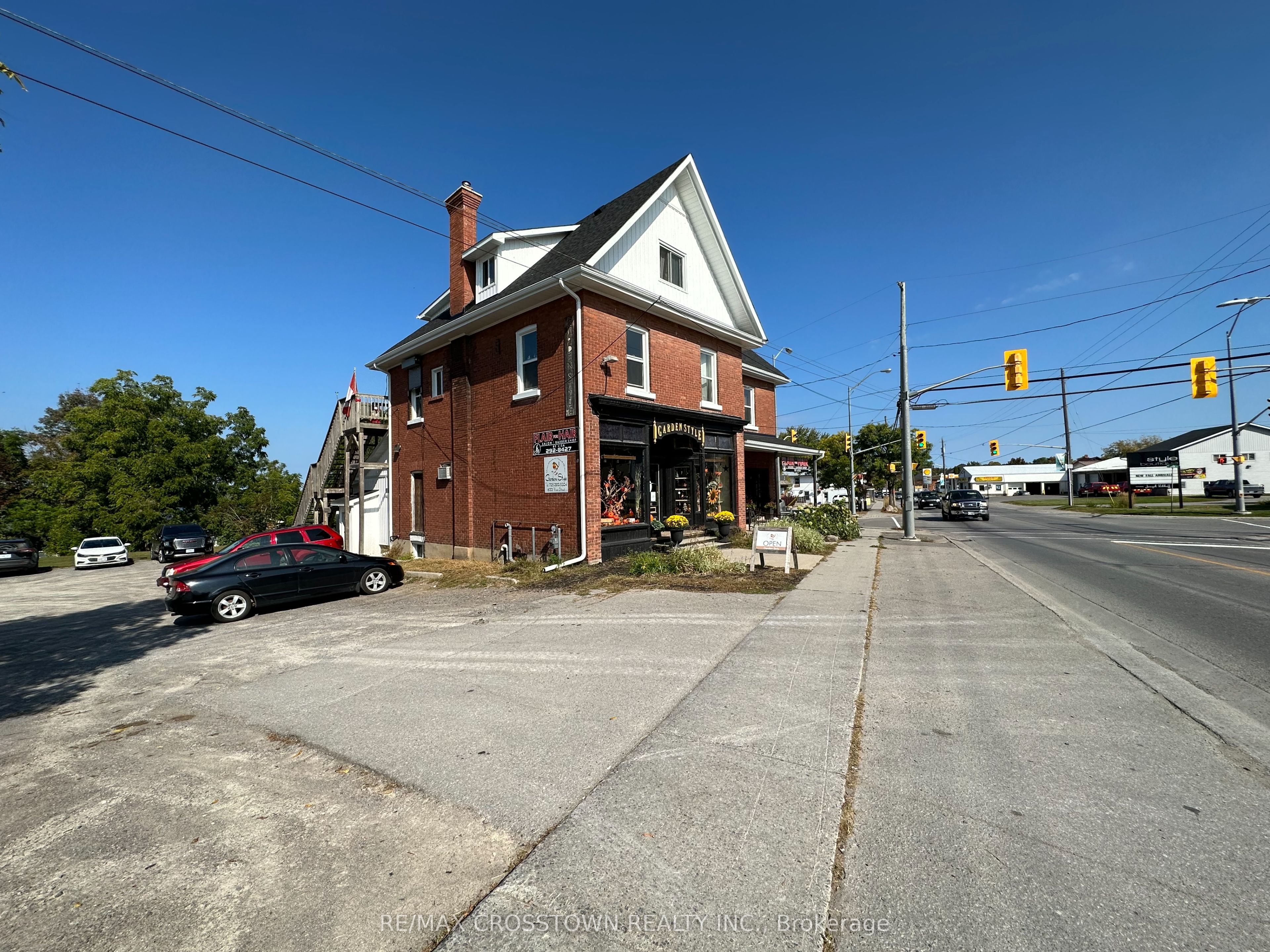 822 Ward Street Property Photo 3