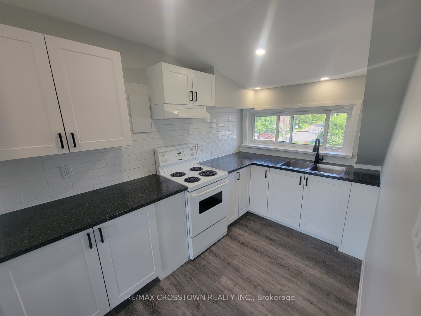 822 Ward Street Property Photo 12