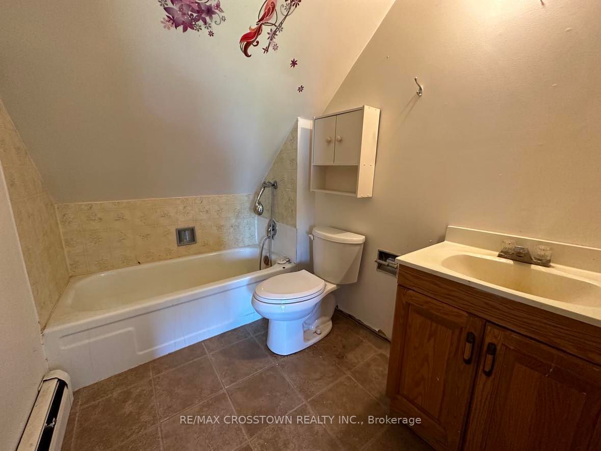 822 Ward Street Property Photo 19