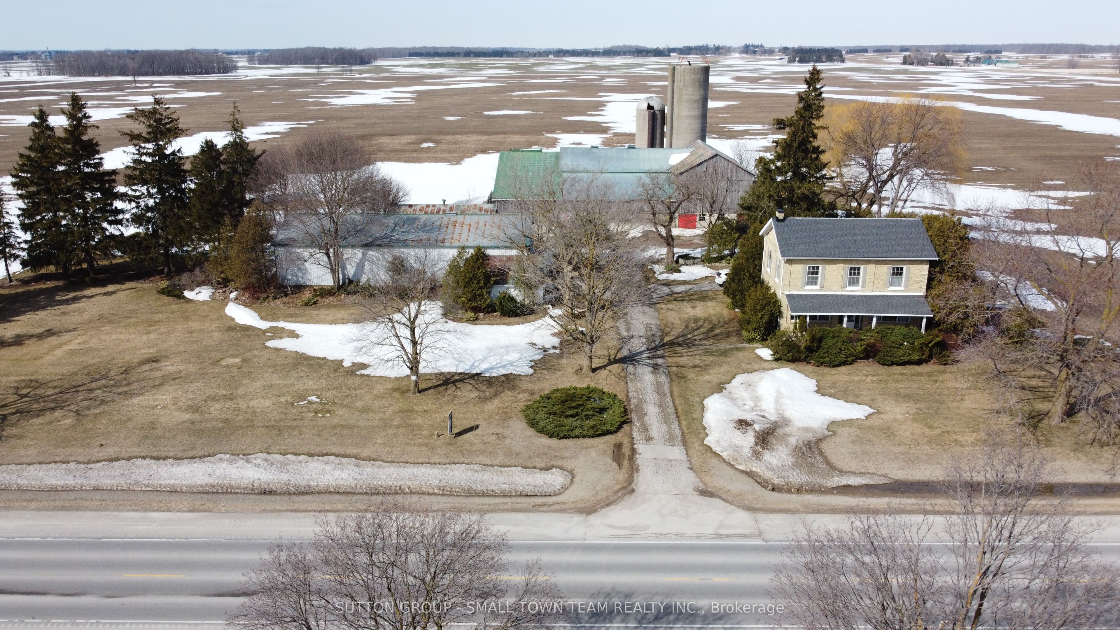 40362 Thames Road Property Photo