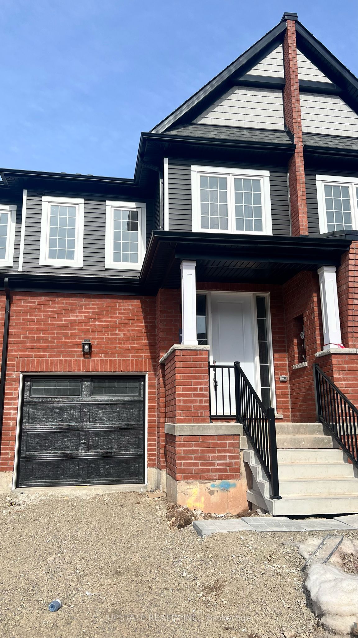 154 Molozzi Street Property Photo