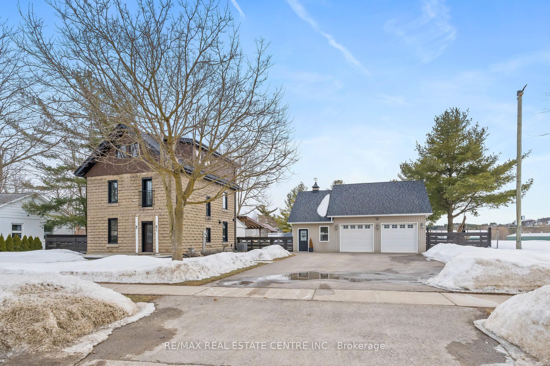6 Dundas Street Property Photo