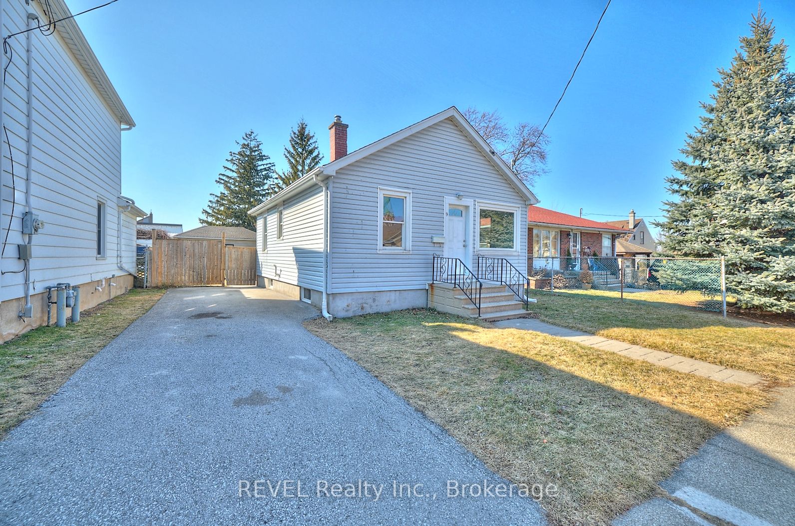 9 Colborne Street Property Photo