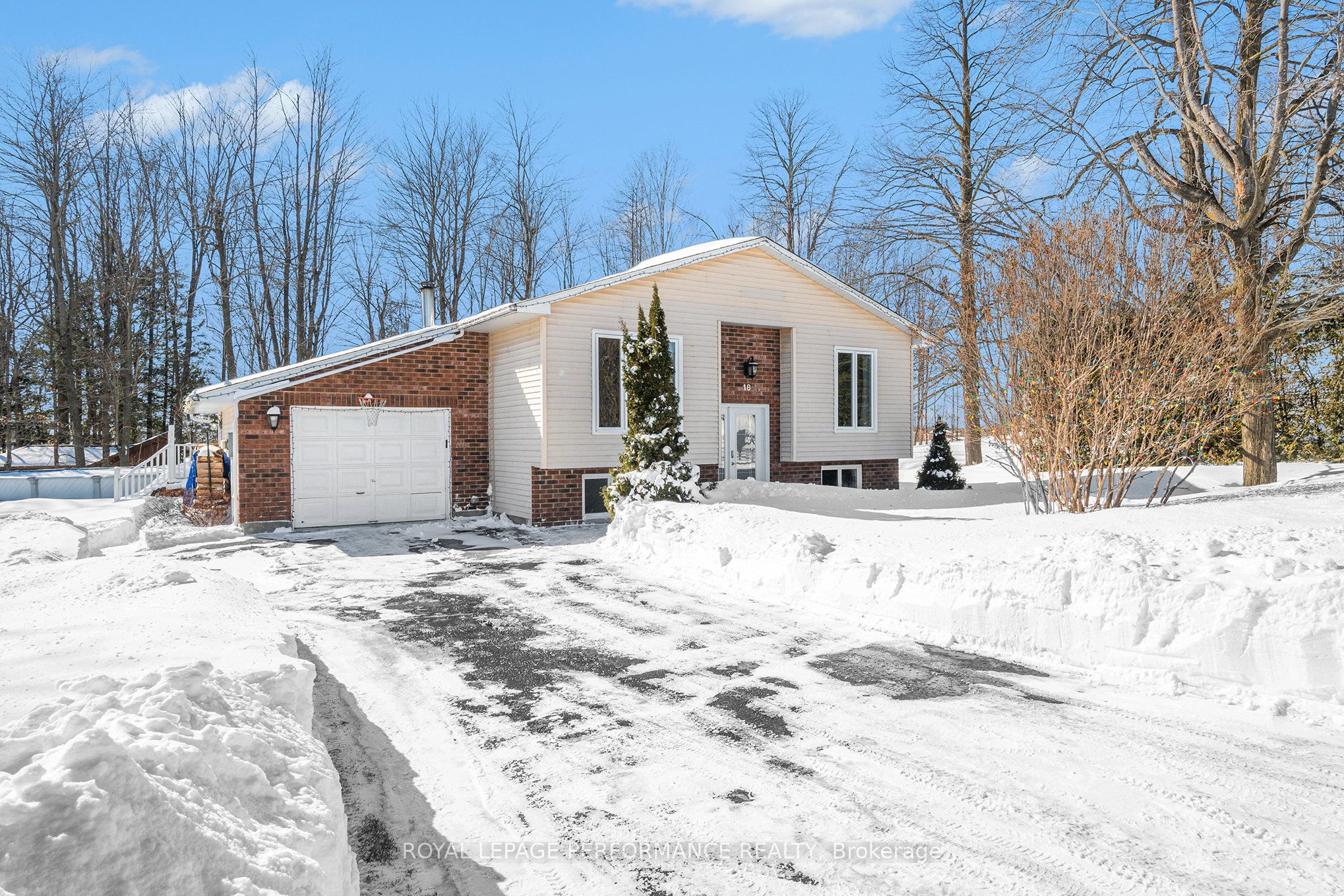 18 Cloutier Drive Property Photo