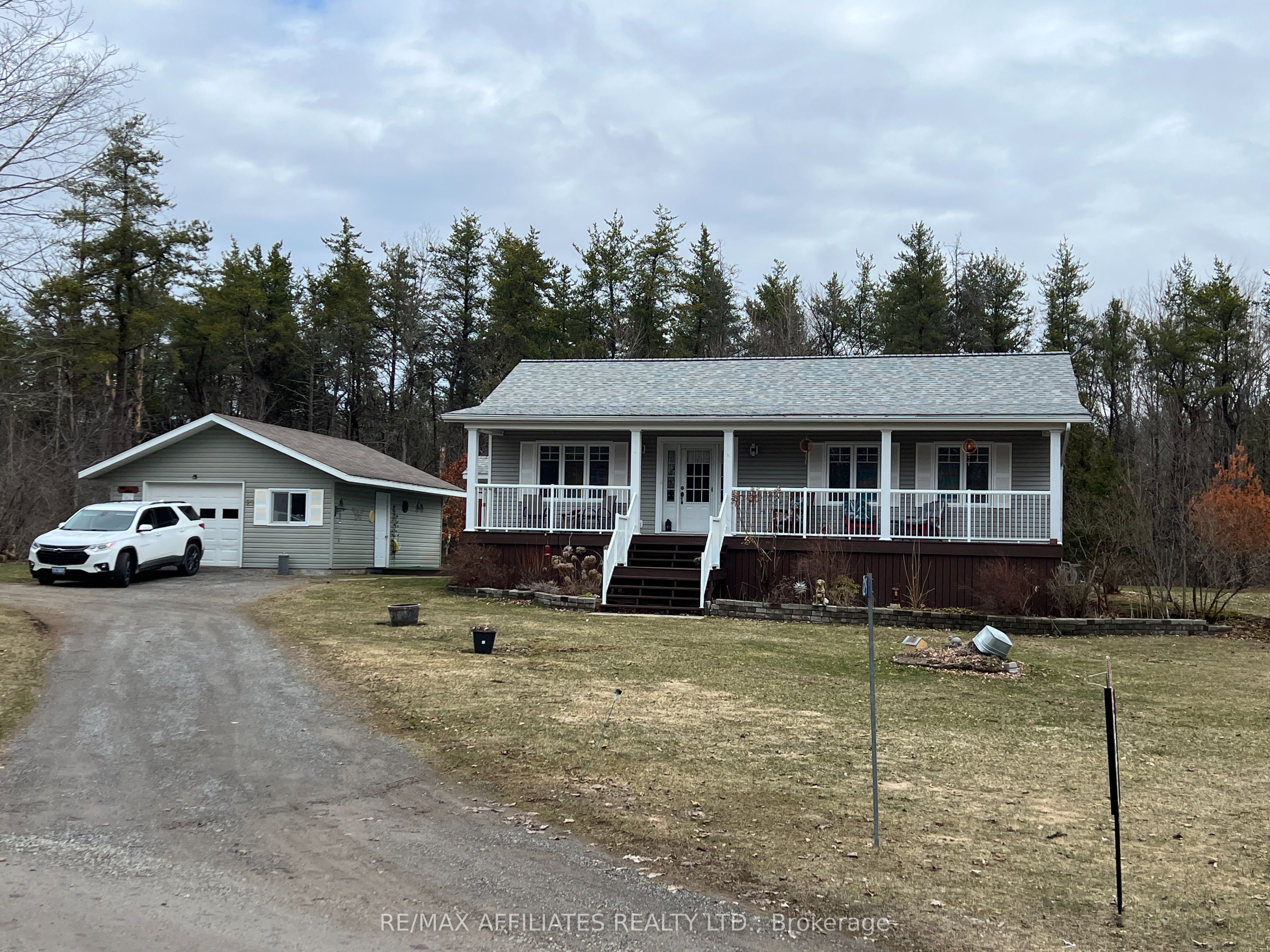 29 B11 Road Property Photo