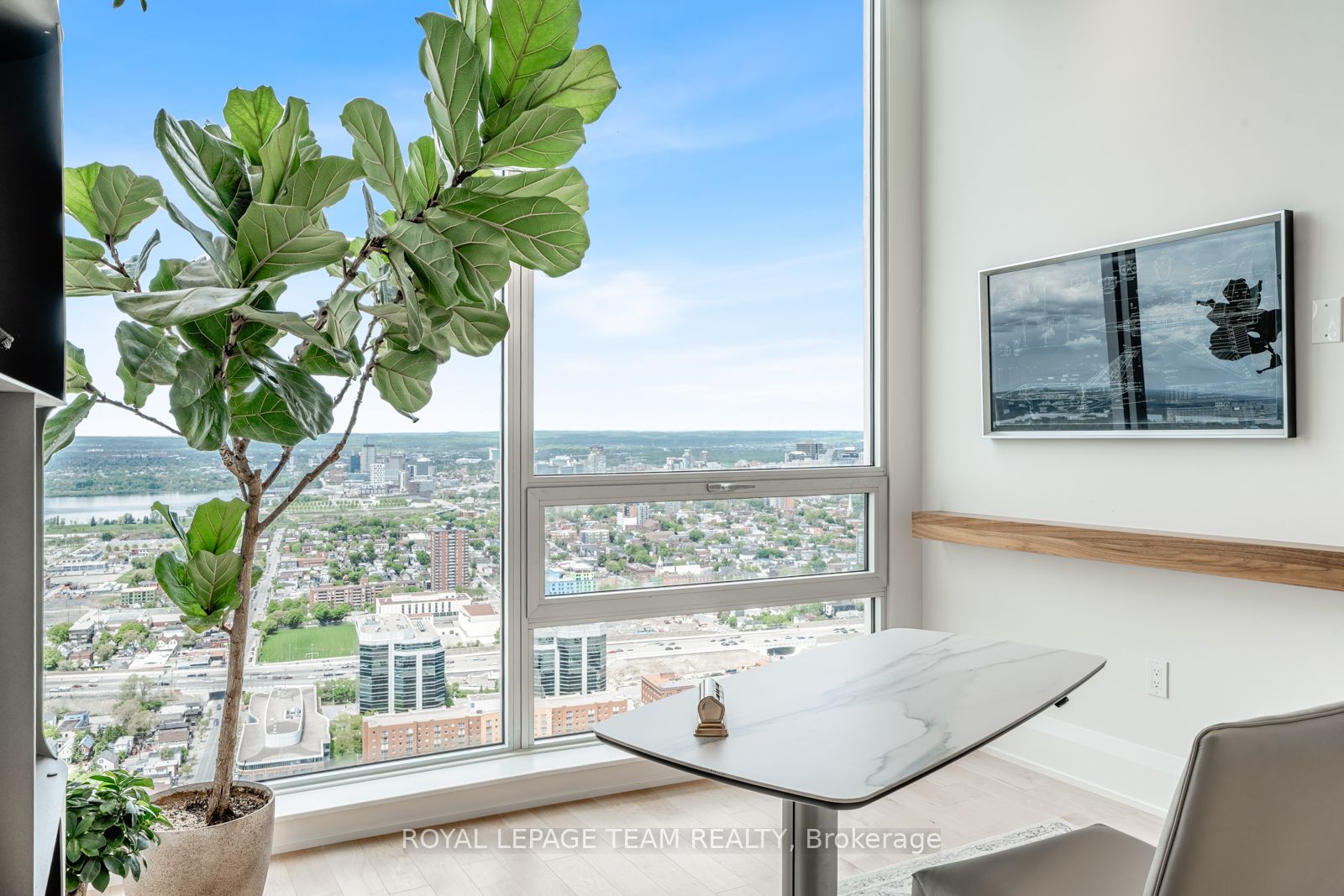 805 Carling Avenue 4502 Property Photo 22