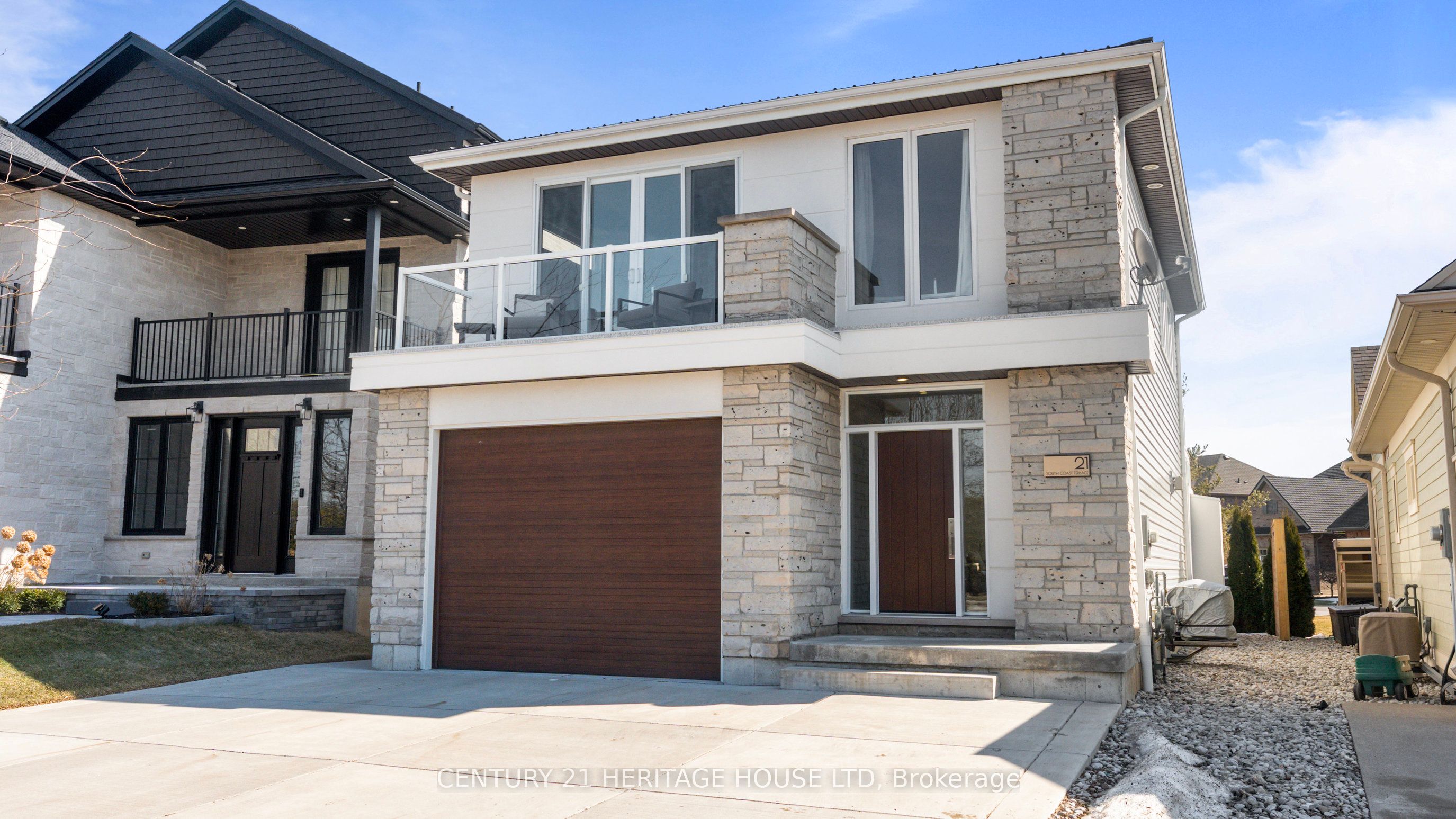 #21 - 80 New Lakeshore Road Property Photo 3