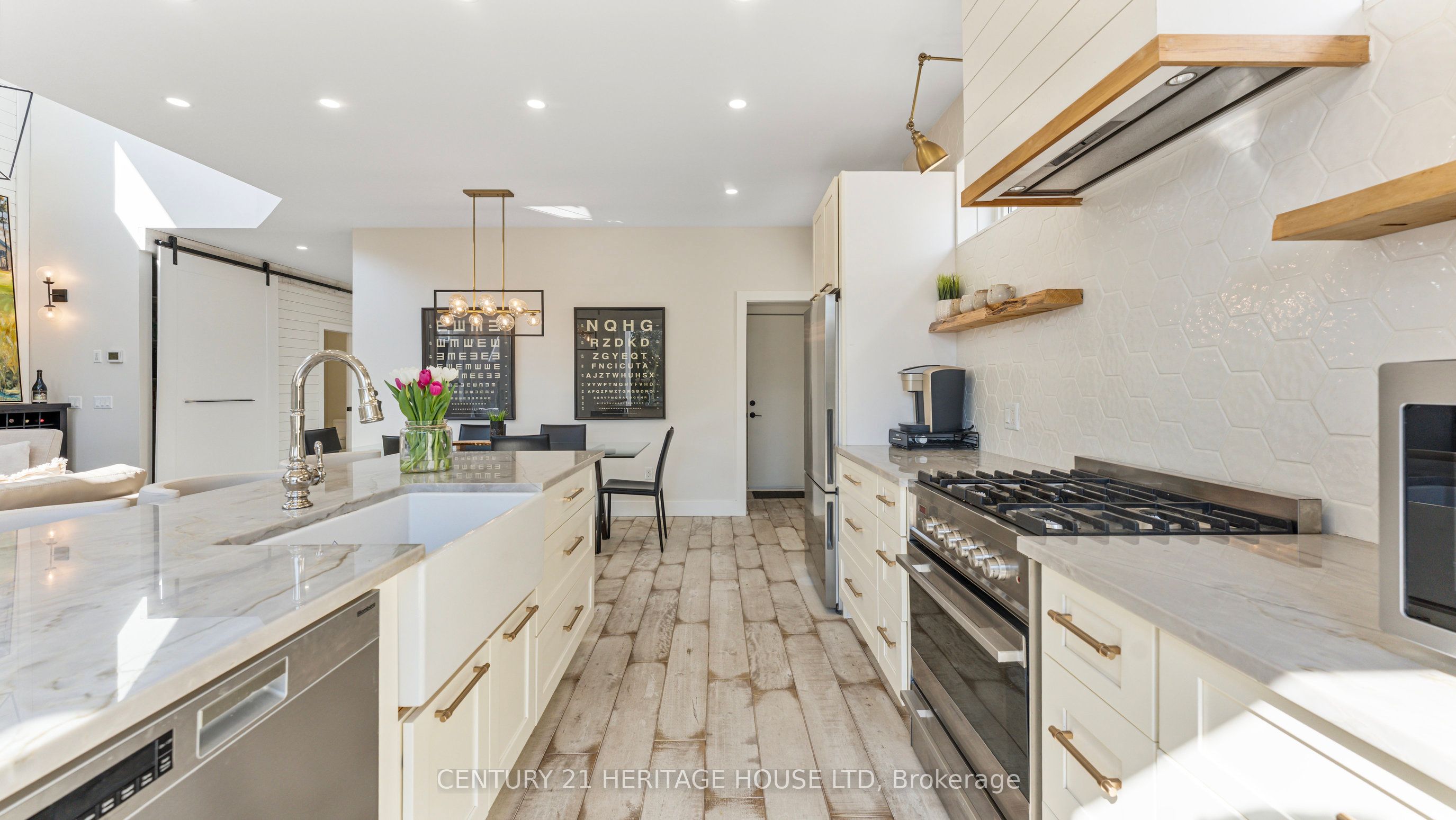 #21 - 80 New Lakeshore Road Property Photo 16