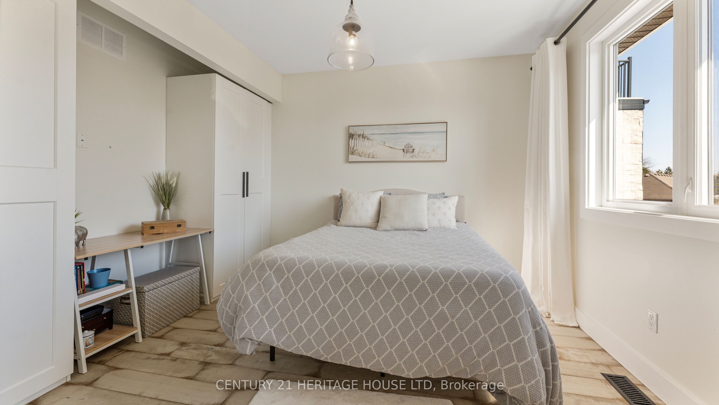 #21 - 80 New Lakeshore Road Property Photo 22
