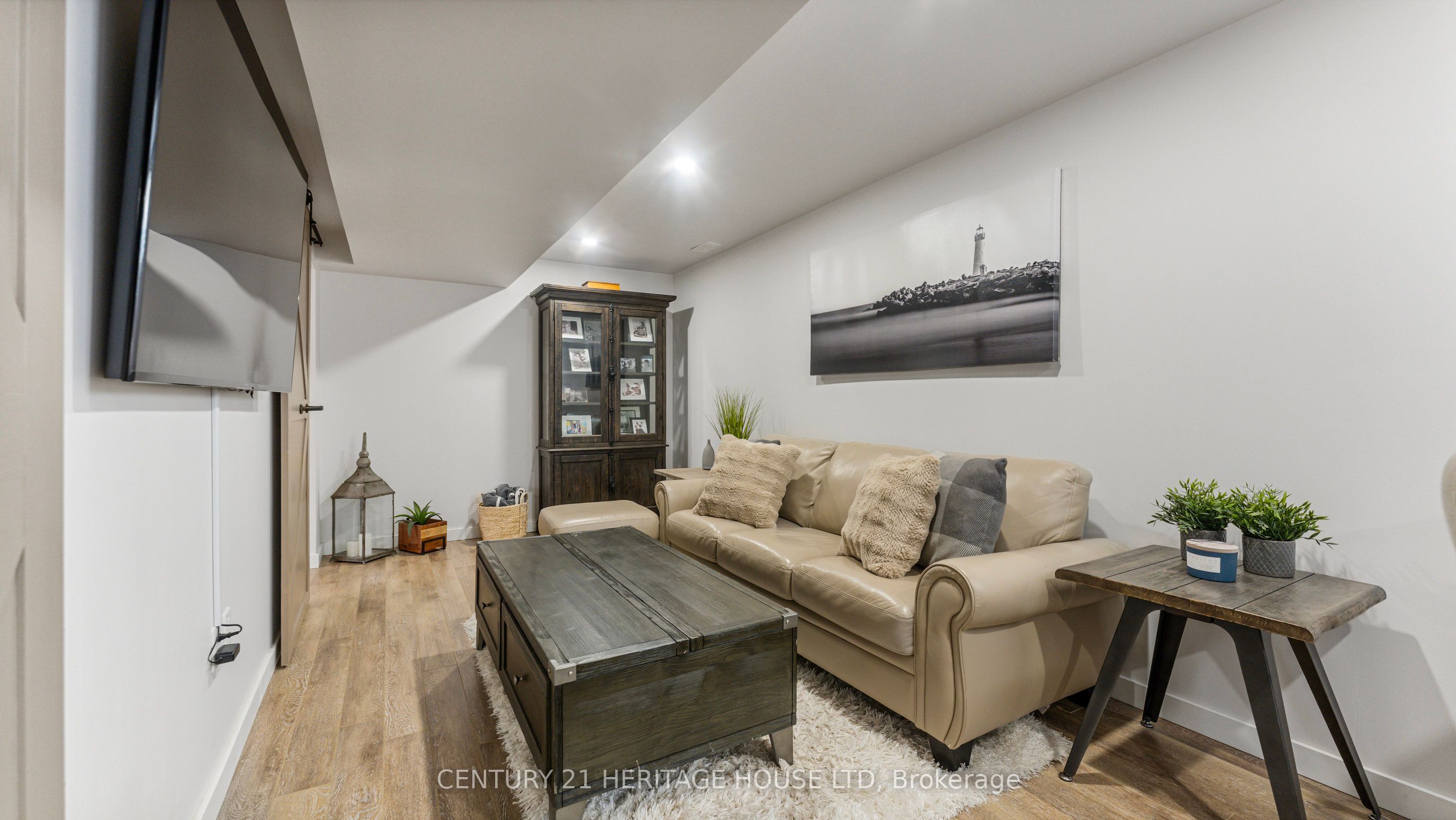 #21 - 80 New Lakeshore Road Property Photo 33