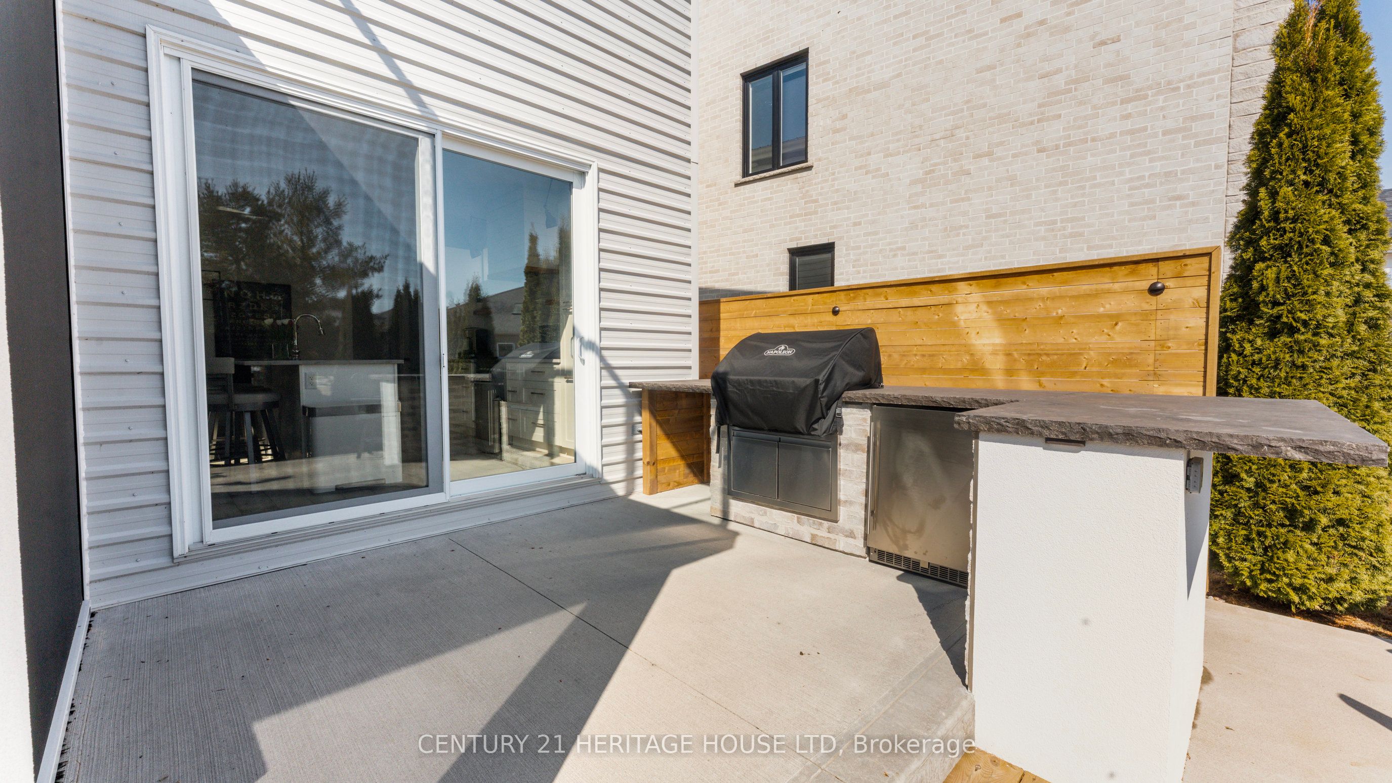 #21 - 80 New Lakeshore Road Property Photo 42