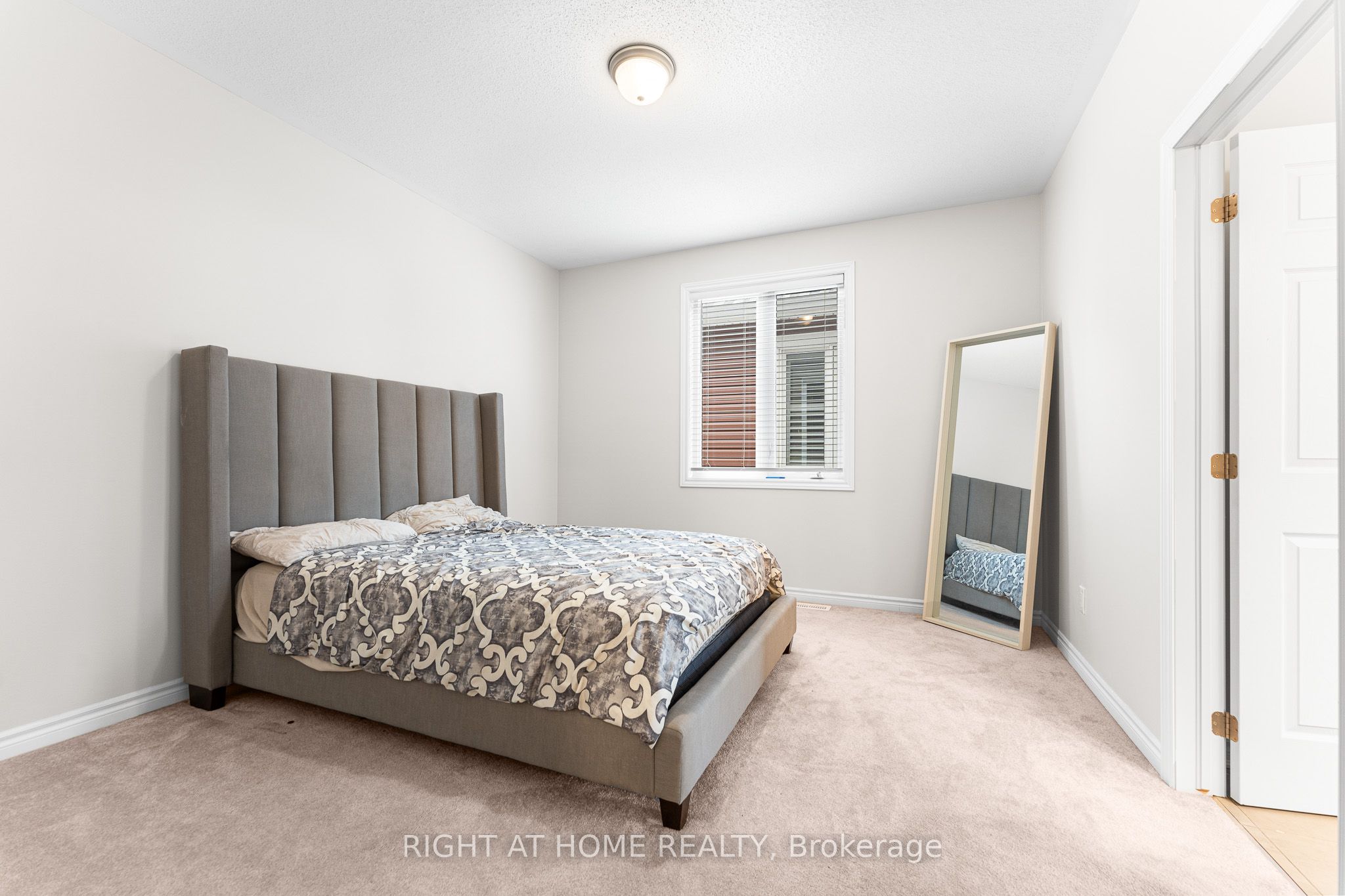 354 Sweetclover Way Property Photo 31