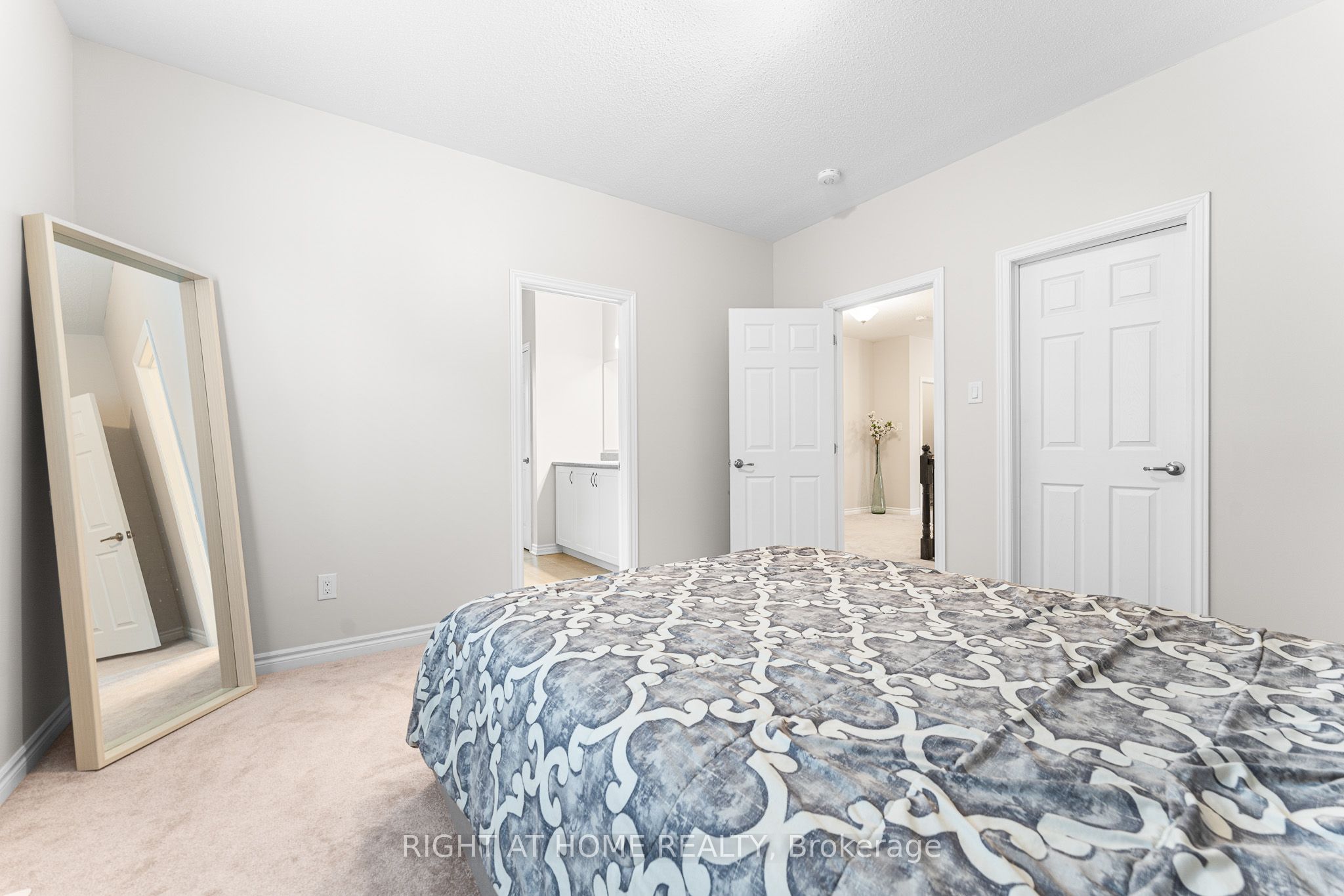 354 Sweetclover Way Property Photo 32
