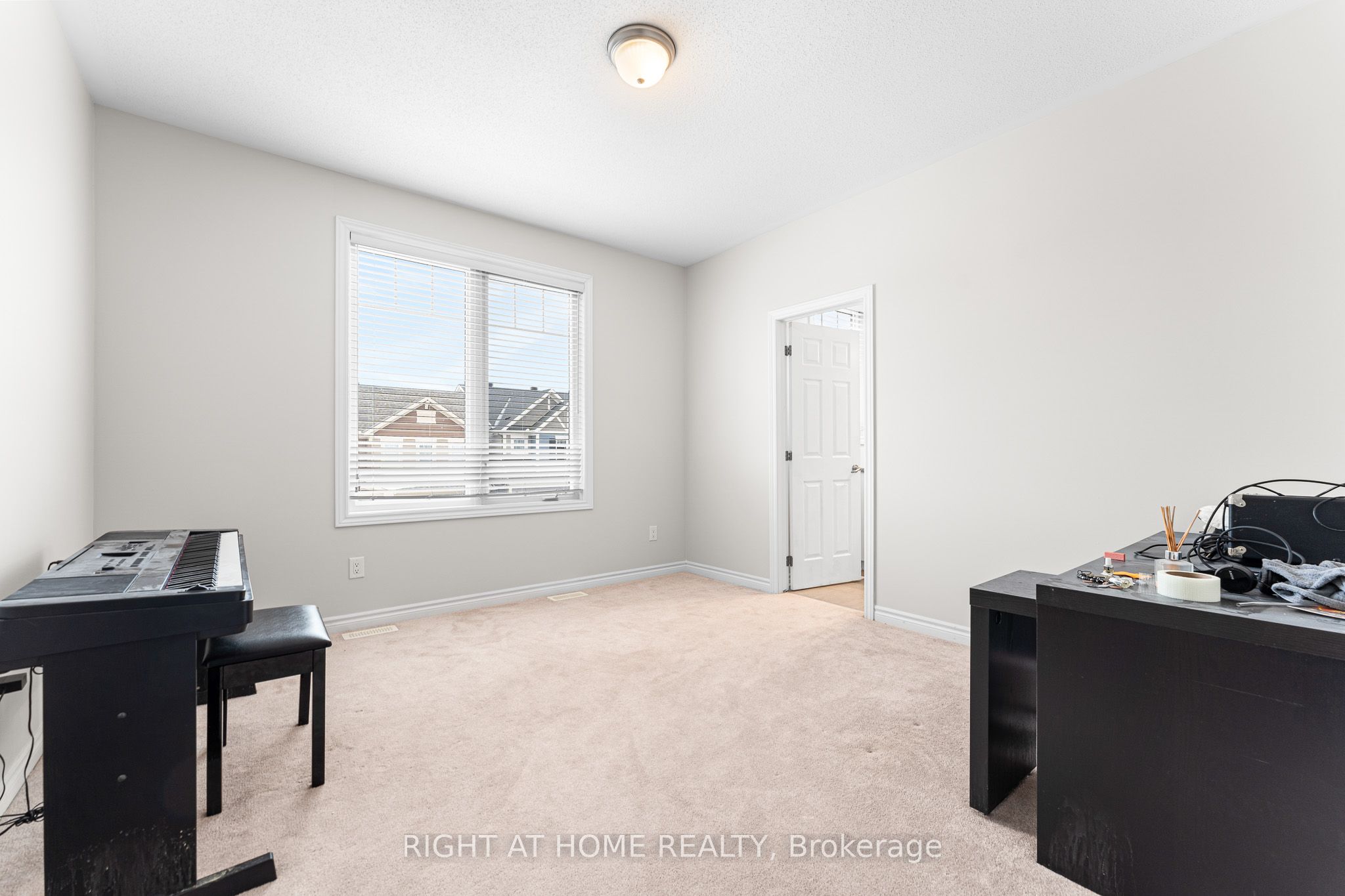 354 Sweetclover Way Property Photo 37