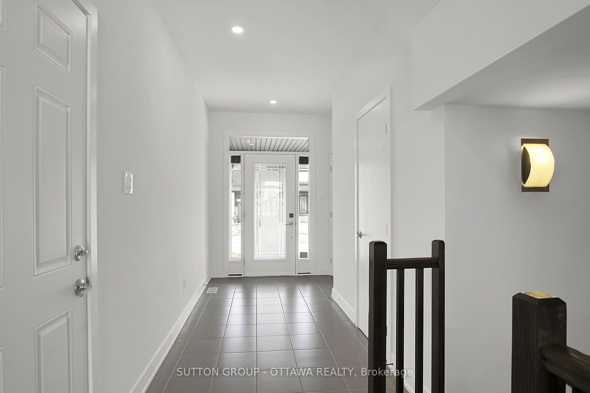 62 Heirloom Street Property Photo 2