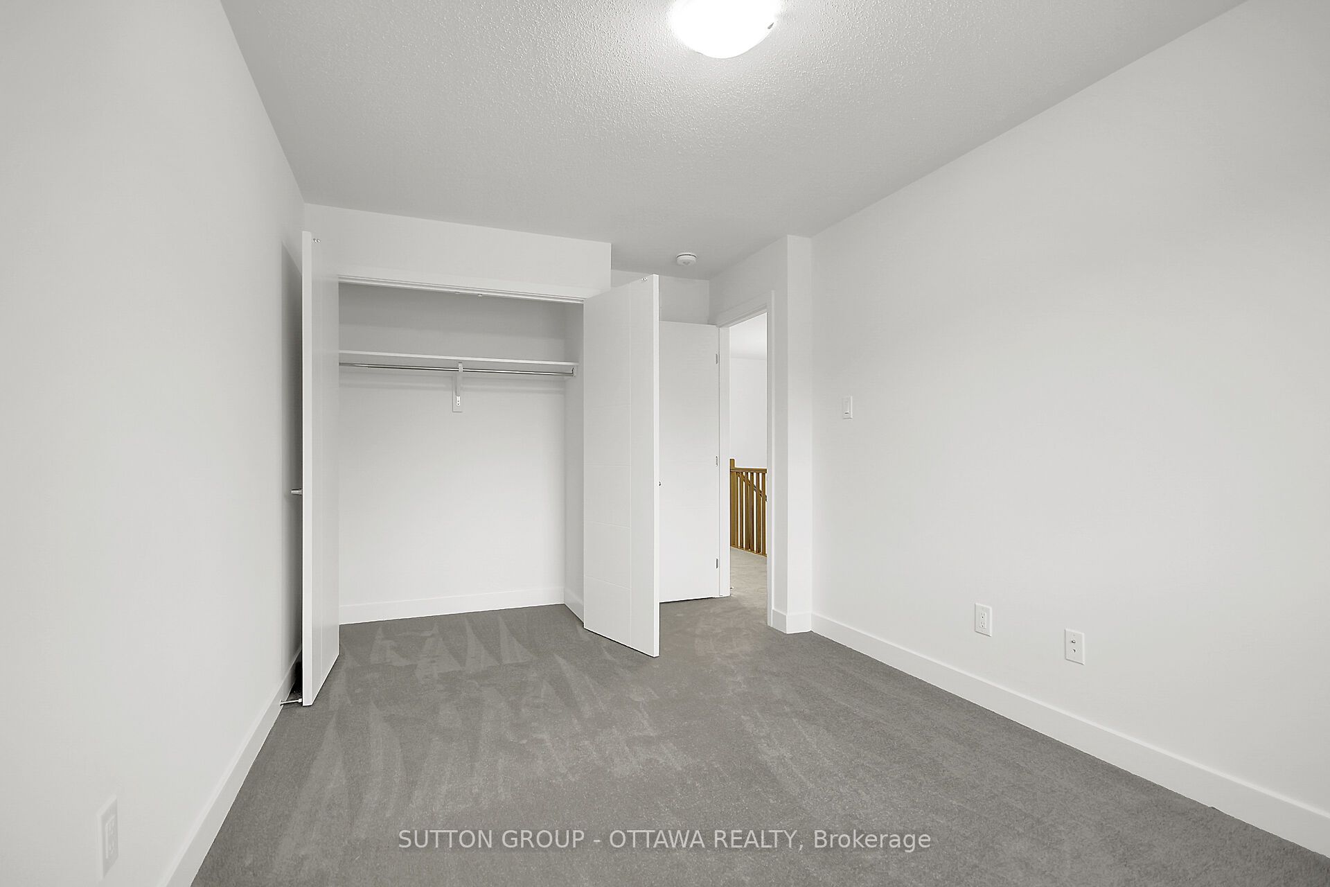 62 Heirloom Street Property Photo 28