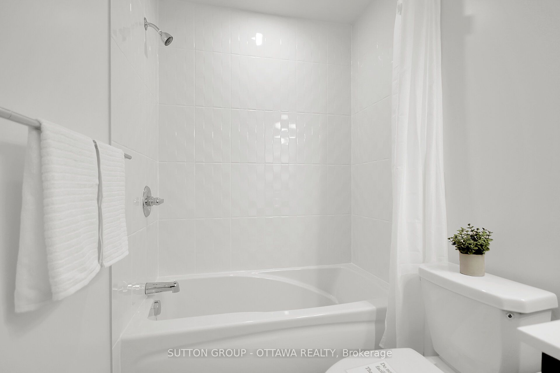 62 Heirloom Street Property Photo 30