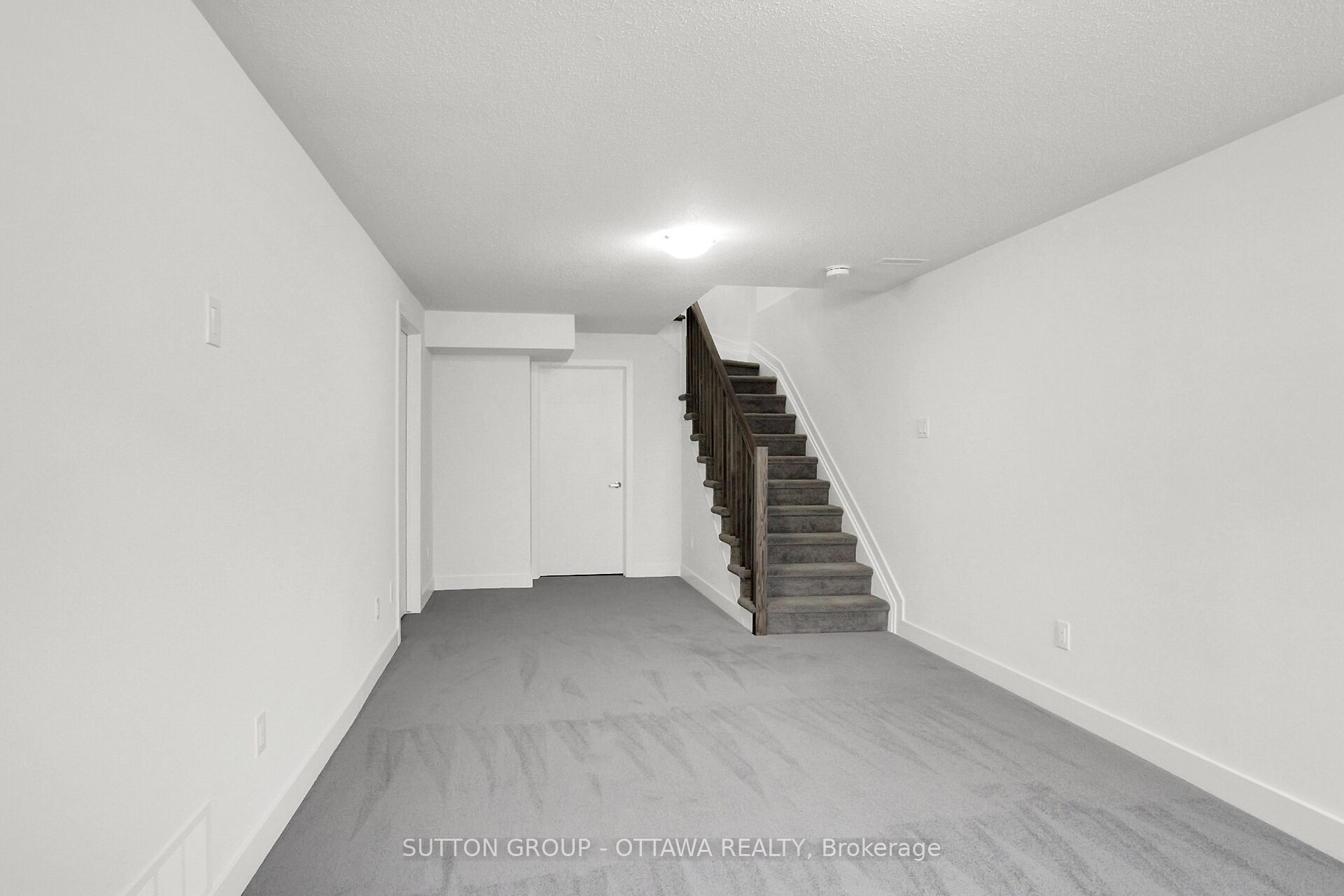 62 Heirloom Street Property Photo 39