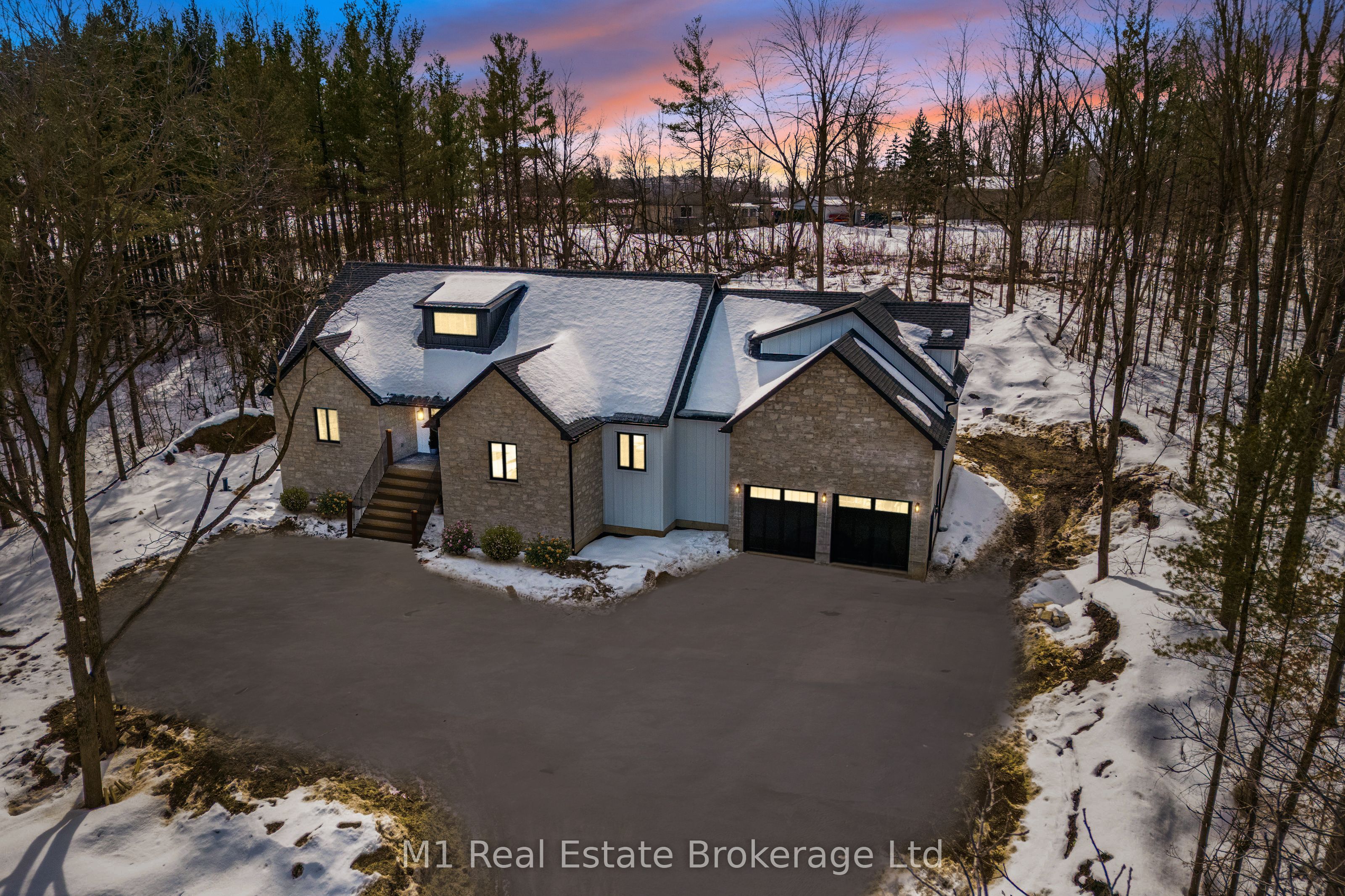 433 South River Road Property Photo