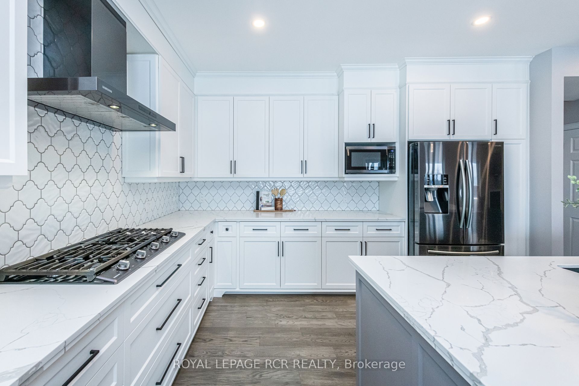 373373 6th Line Property Photo 16