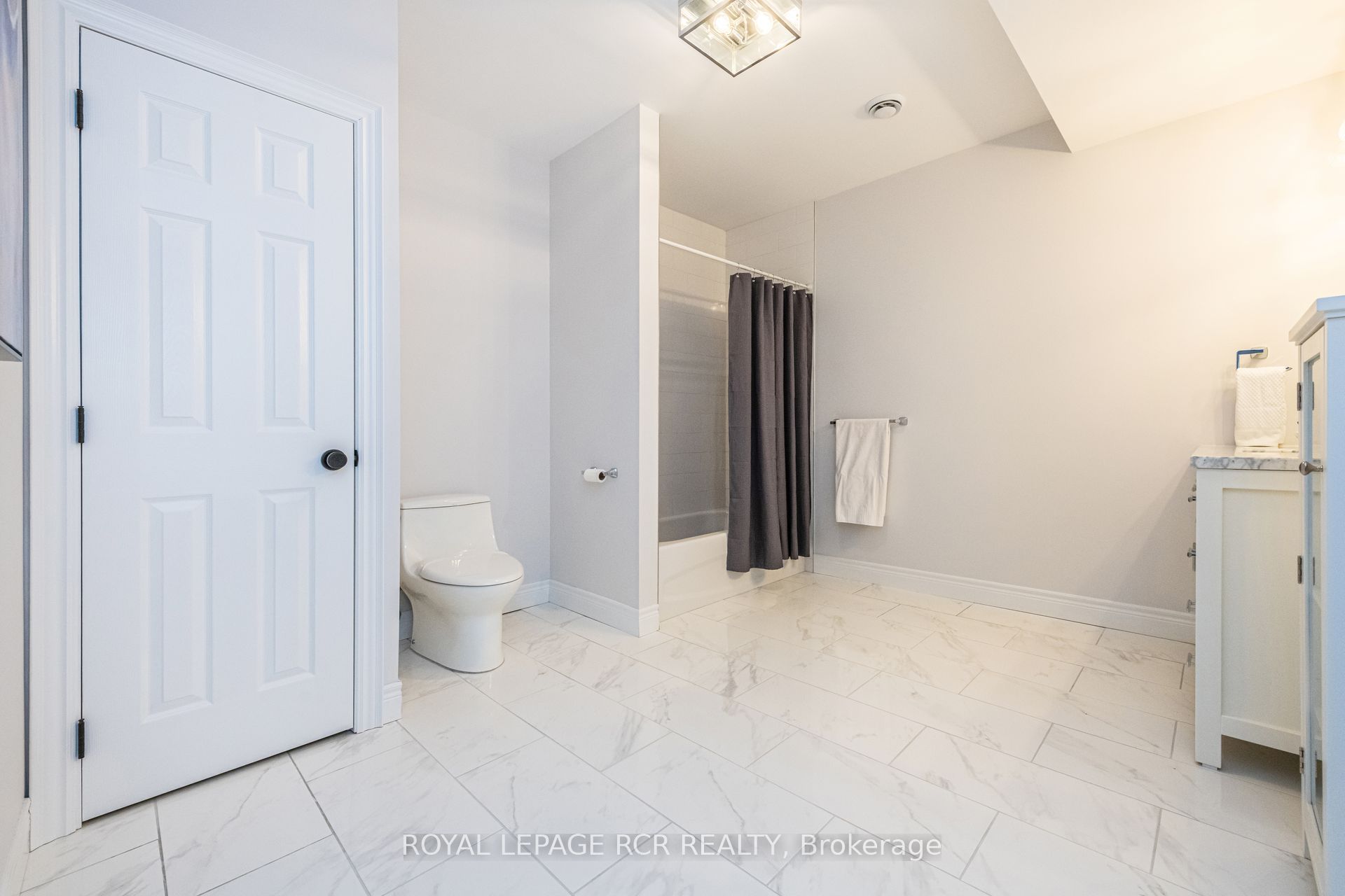 373373 6th Line Property Photo 38