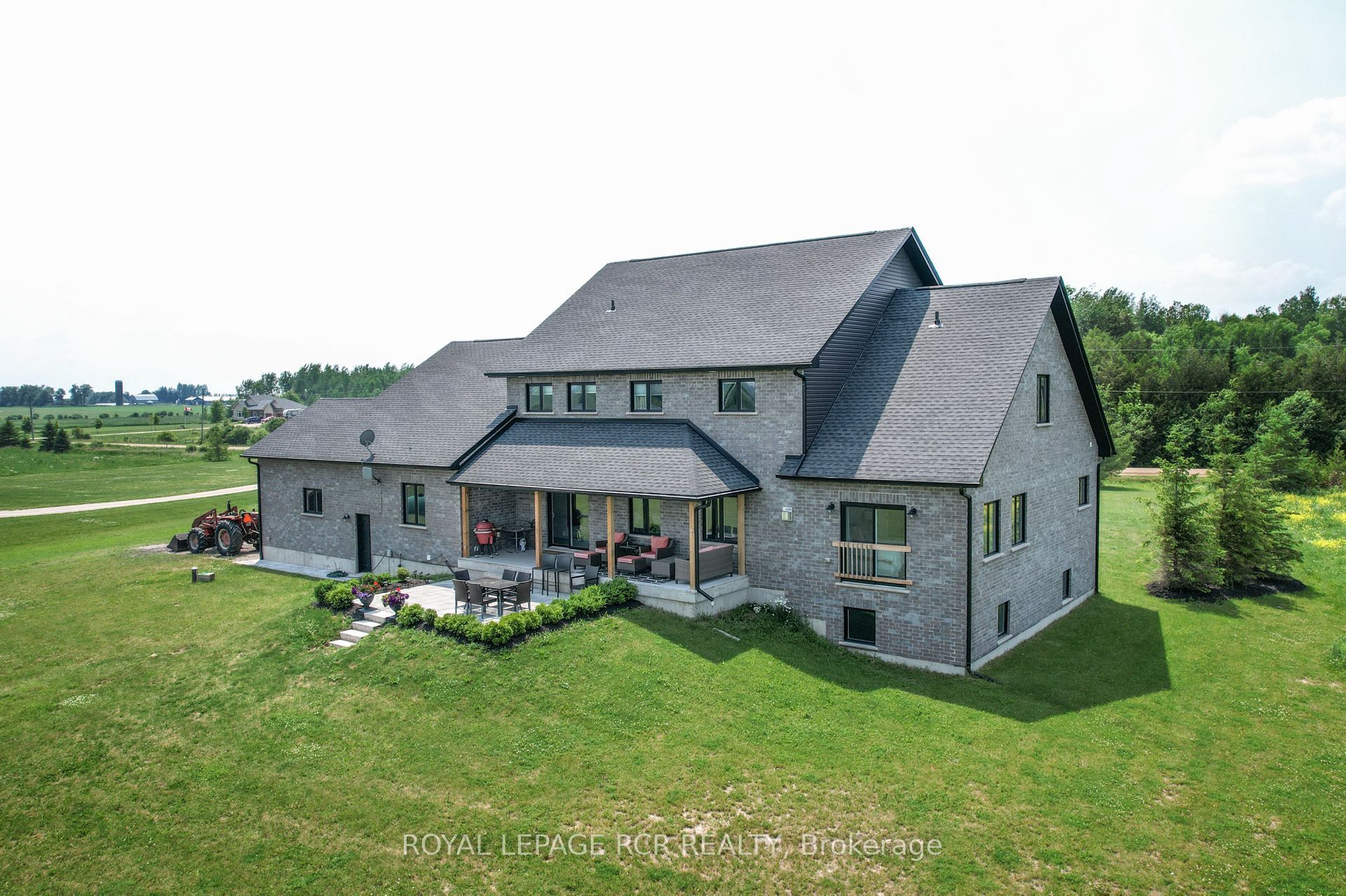 373373 6th Line Property Photo 39