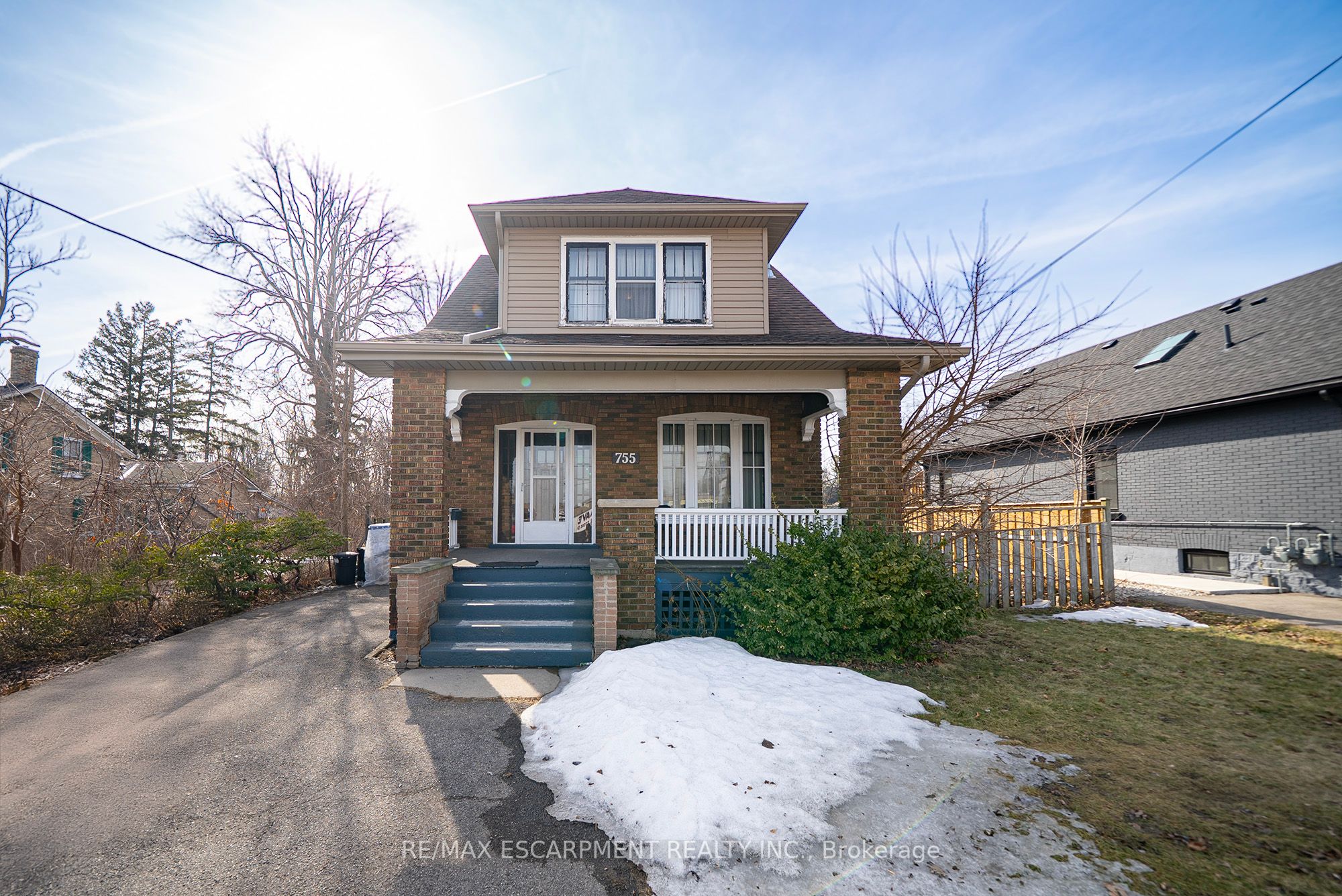 755 Colborne Street Property Photo