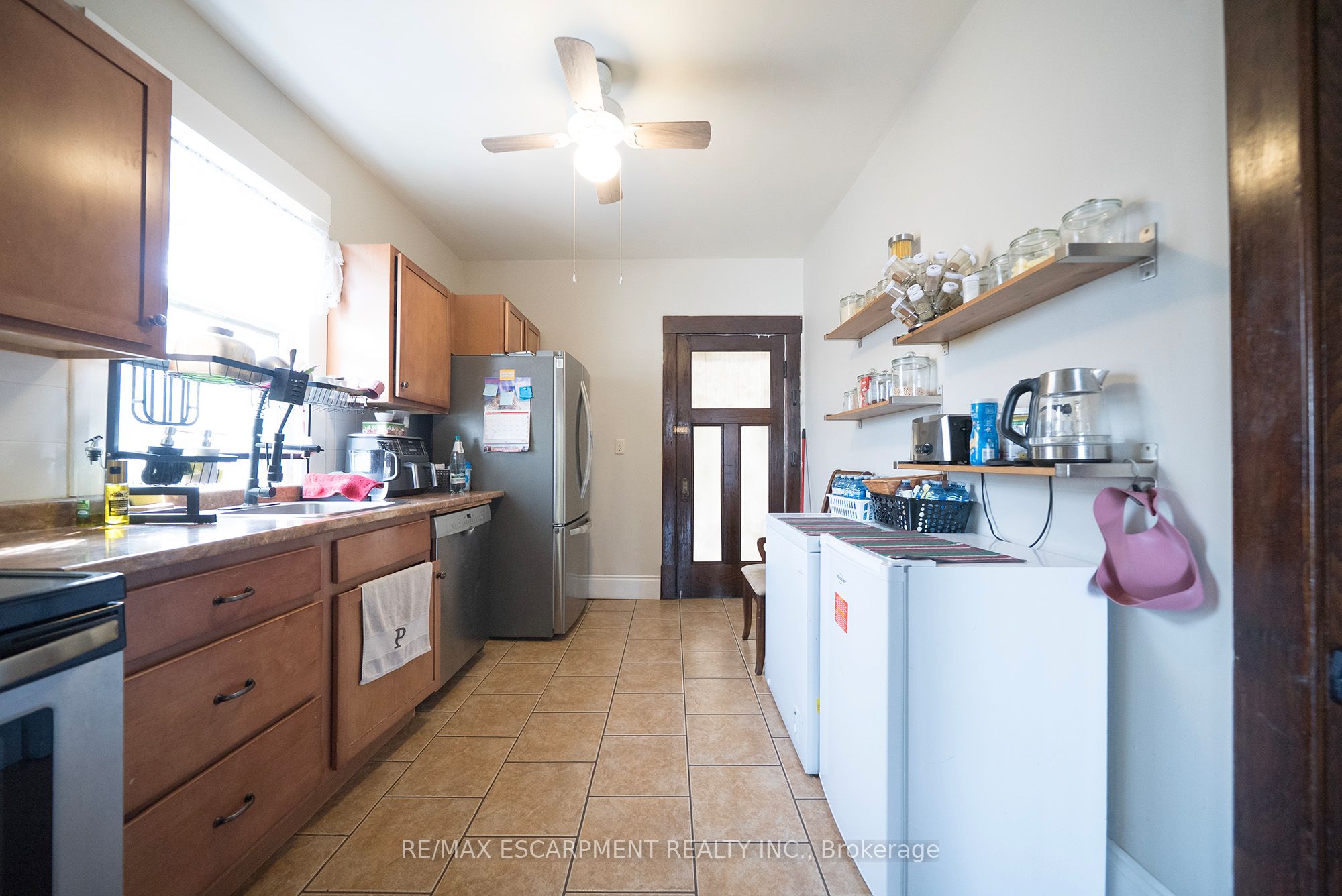 755 Colborne Street E Property Photo 6