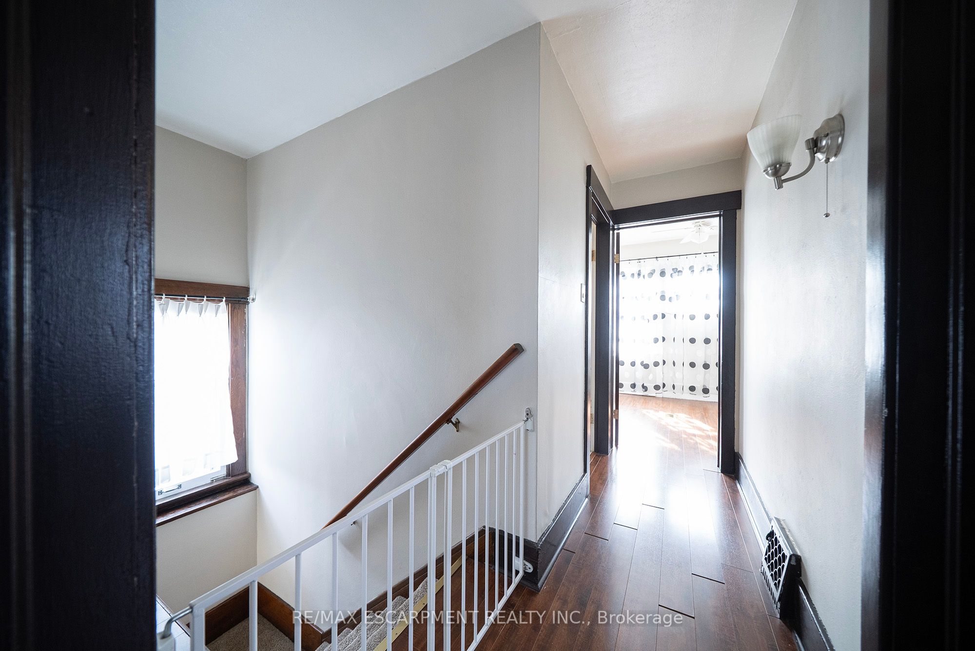 755 Colborne Street E Property Photo 14