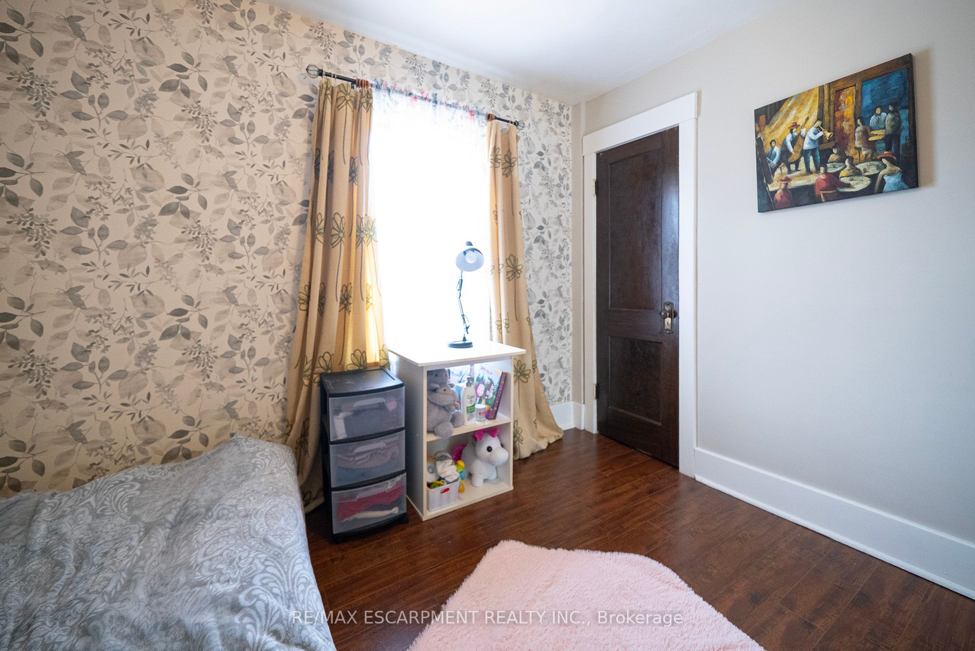 755 Colborne Street E Property Photo 18