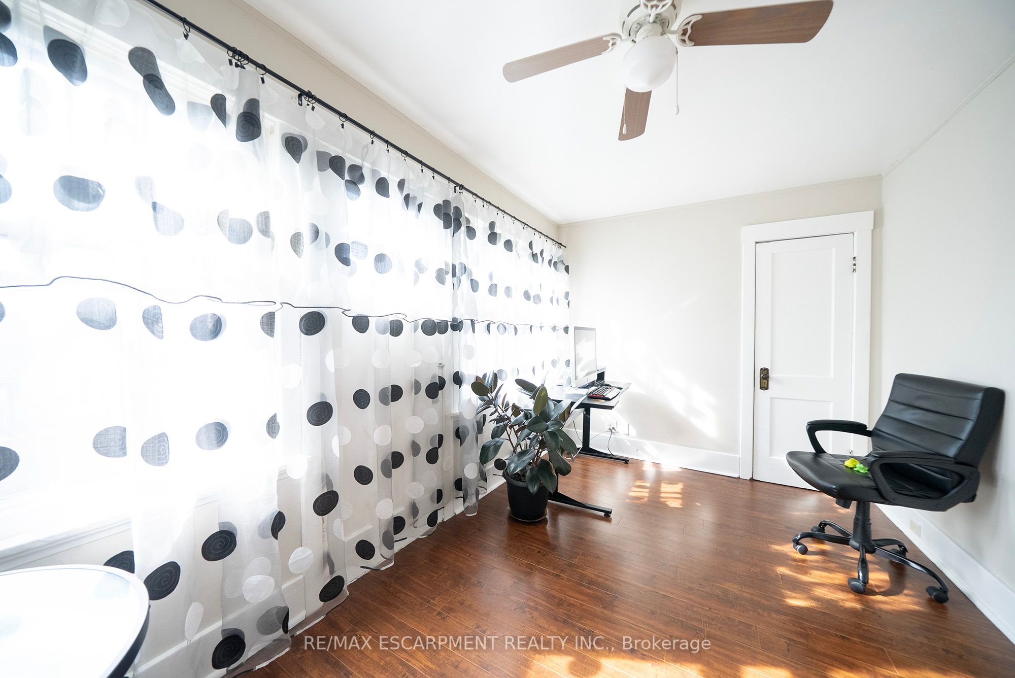 755 Colborne Street E Property Photo 19