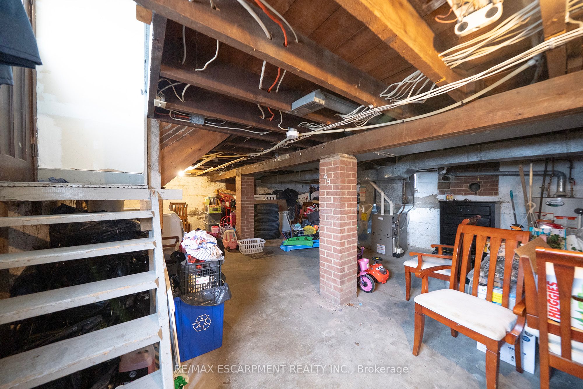 755 Colborne Street E Property Photo 21