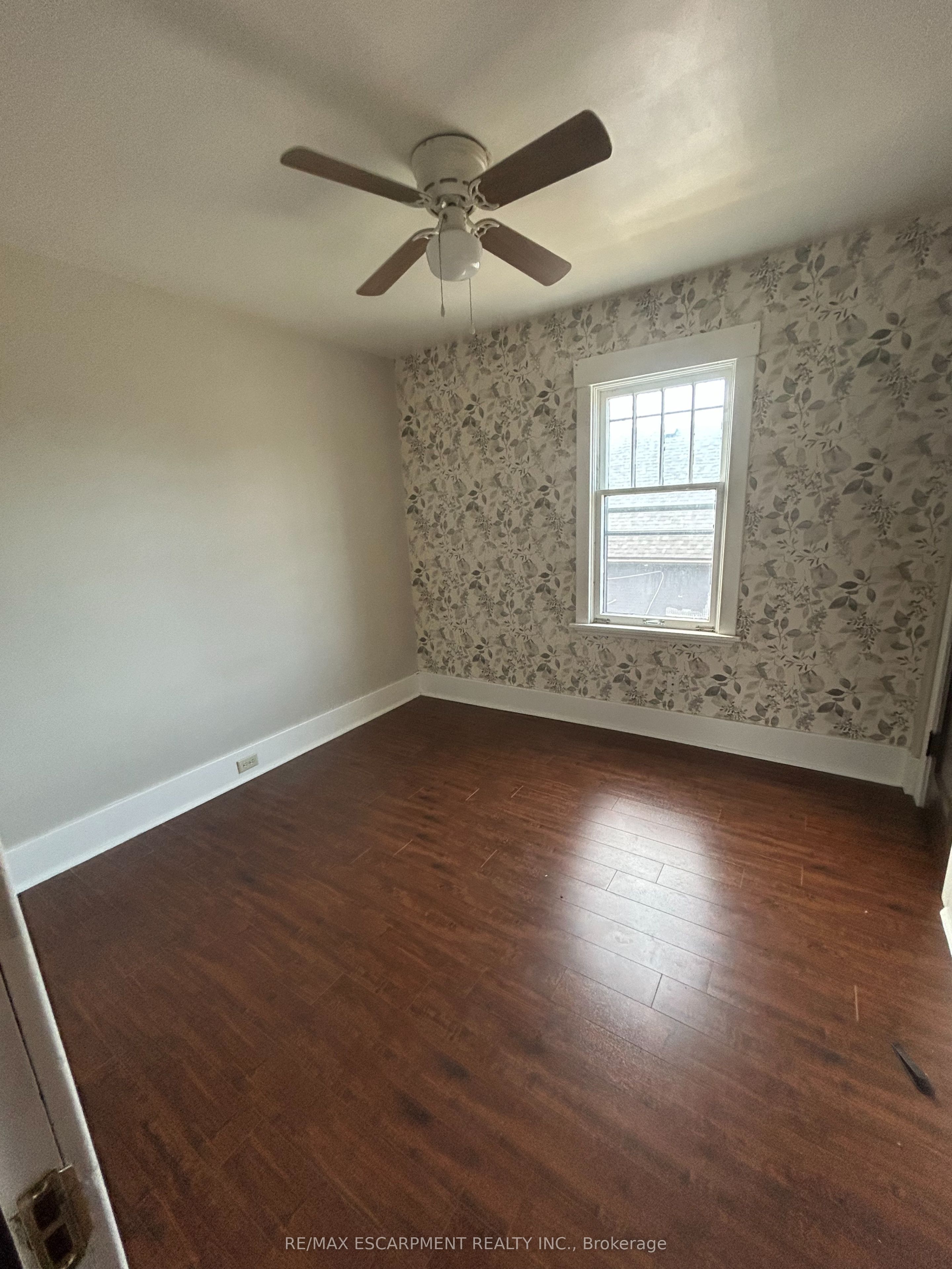 755 Colborne Street E Property Photo 24