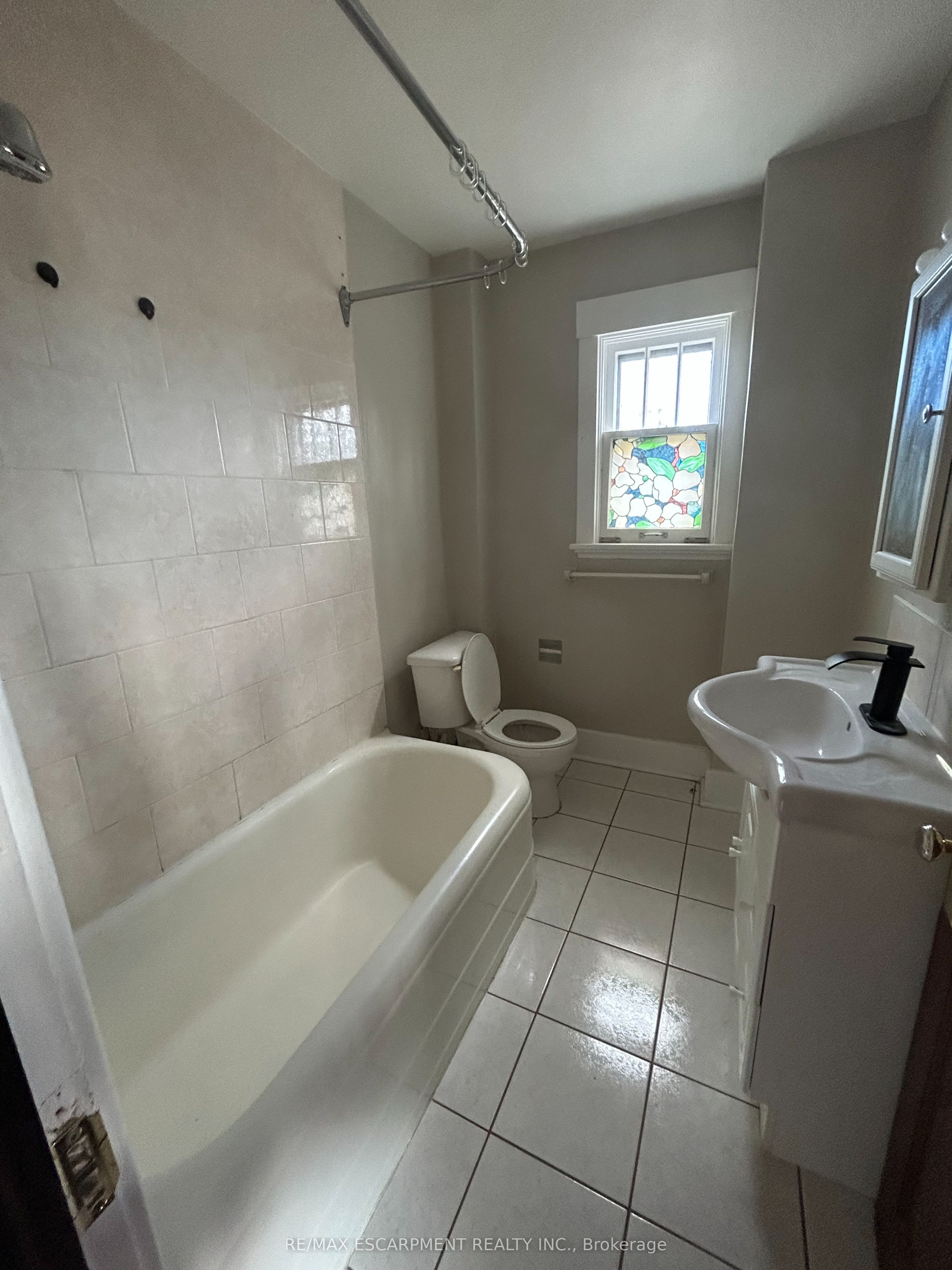 755 Colborne Street E Property Photo 26