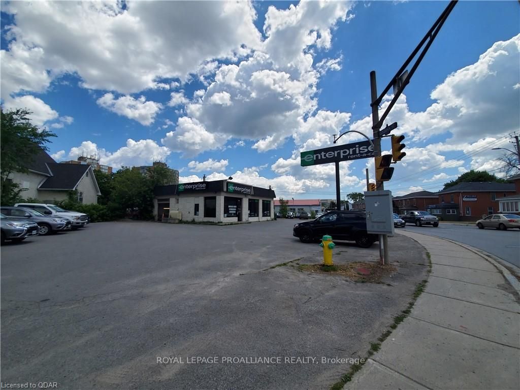 301 Coleman Street Property Photo 2