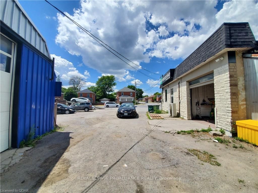 301 Coleman Street Property Photo 10