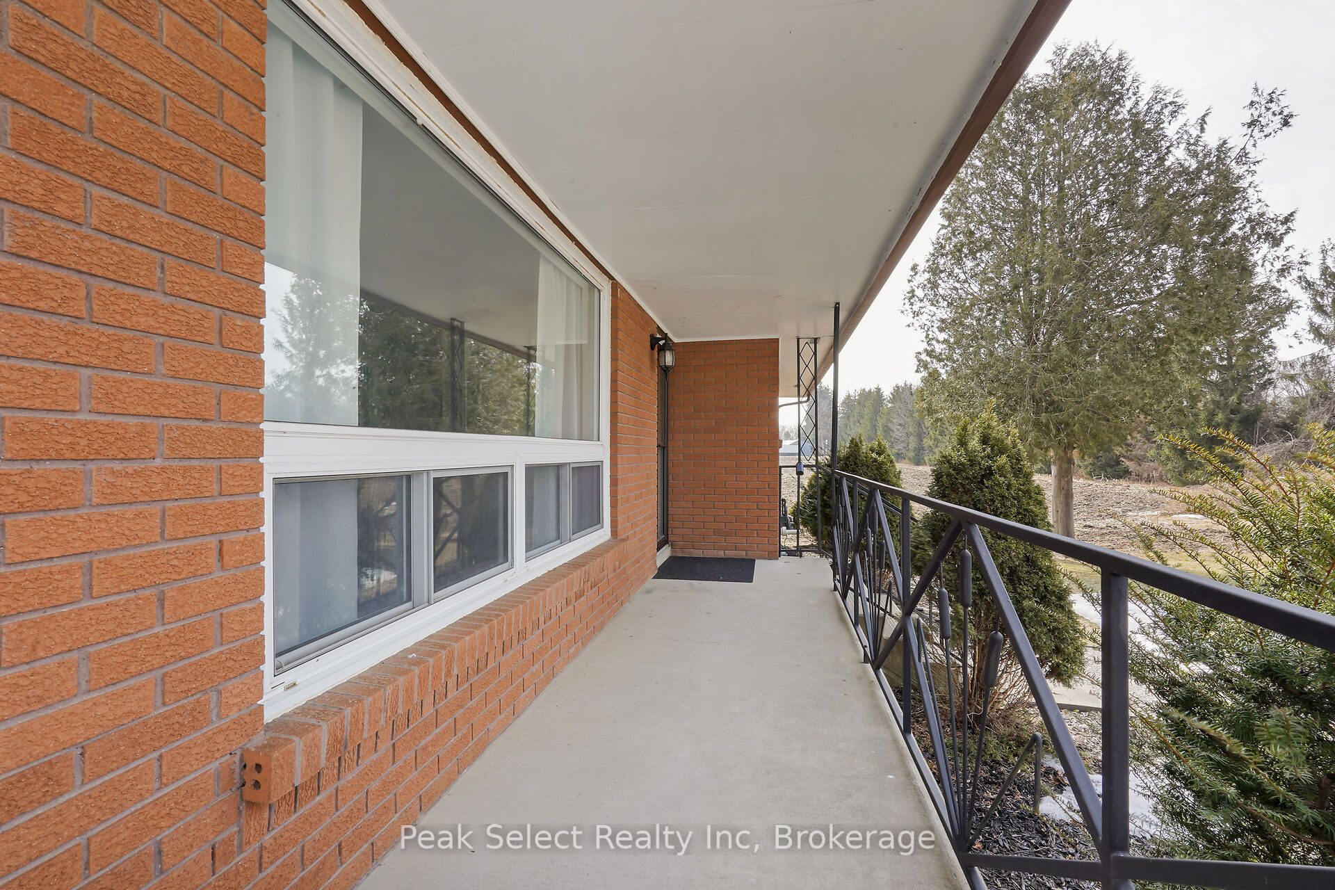 20328 Fairview Road Property Photo 5
