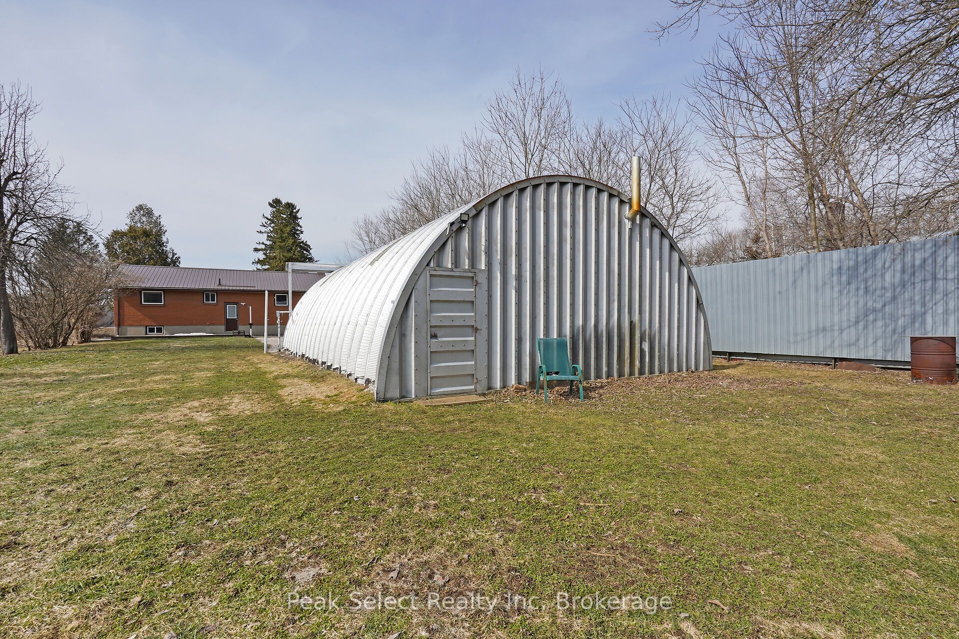 20328 Fairview Road Property Photo 9