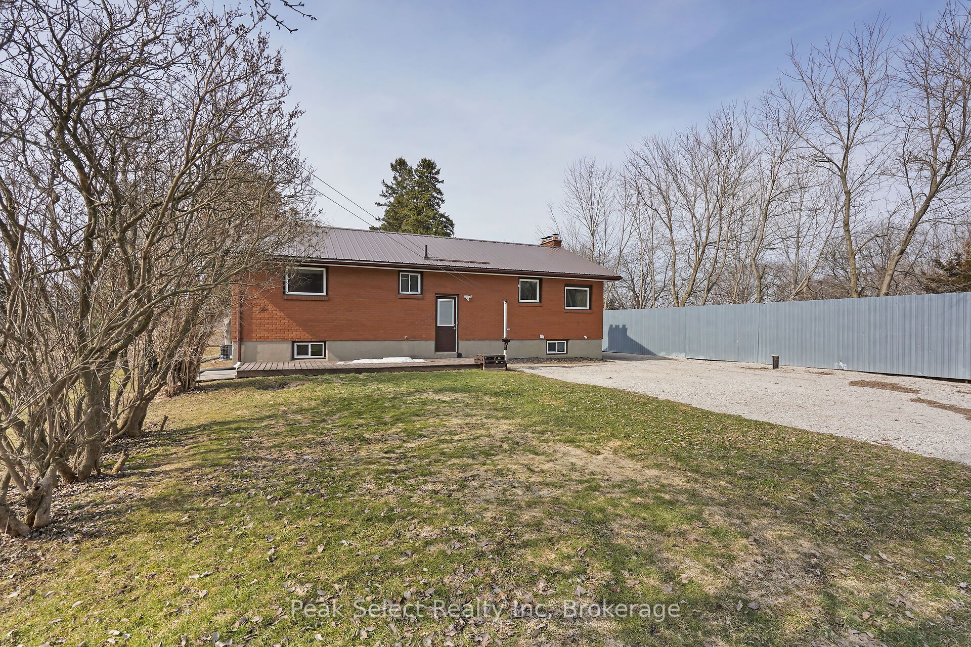 20328 Fairview Road Property Photo 10