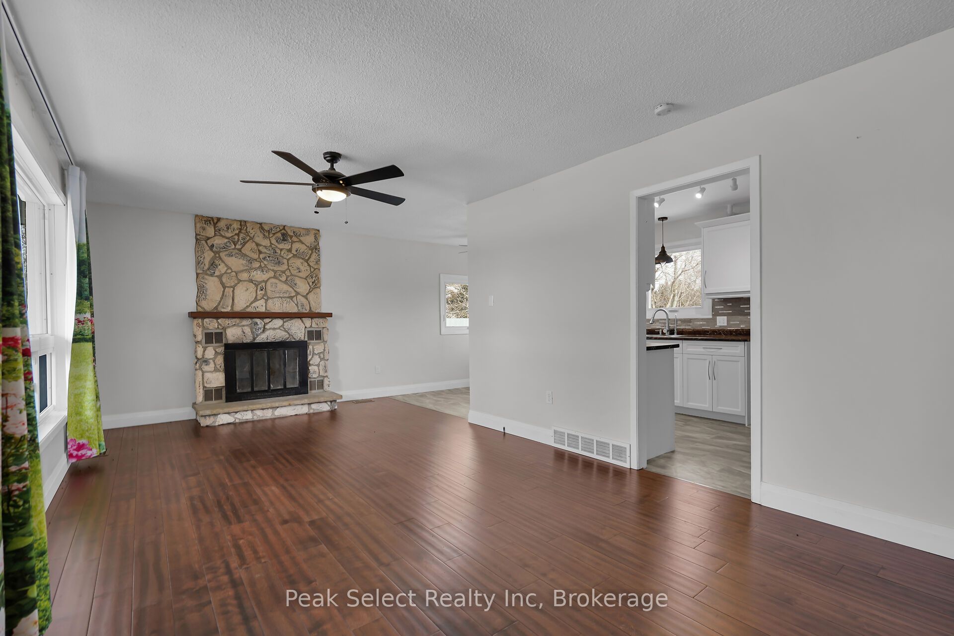 20328 Fairview Road Property Photo 12