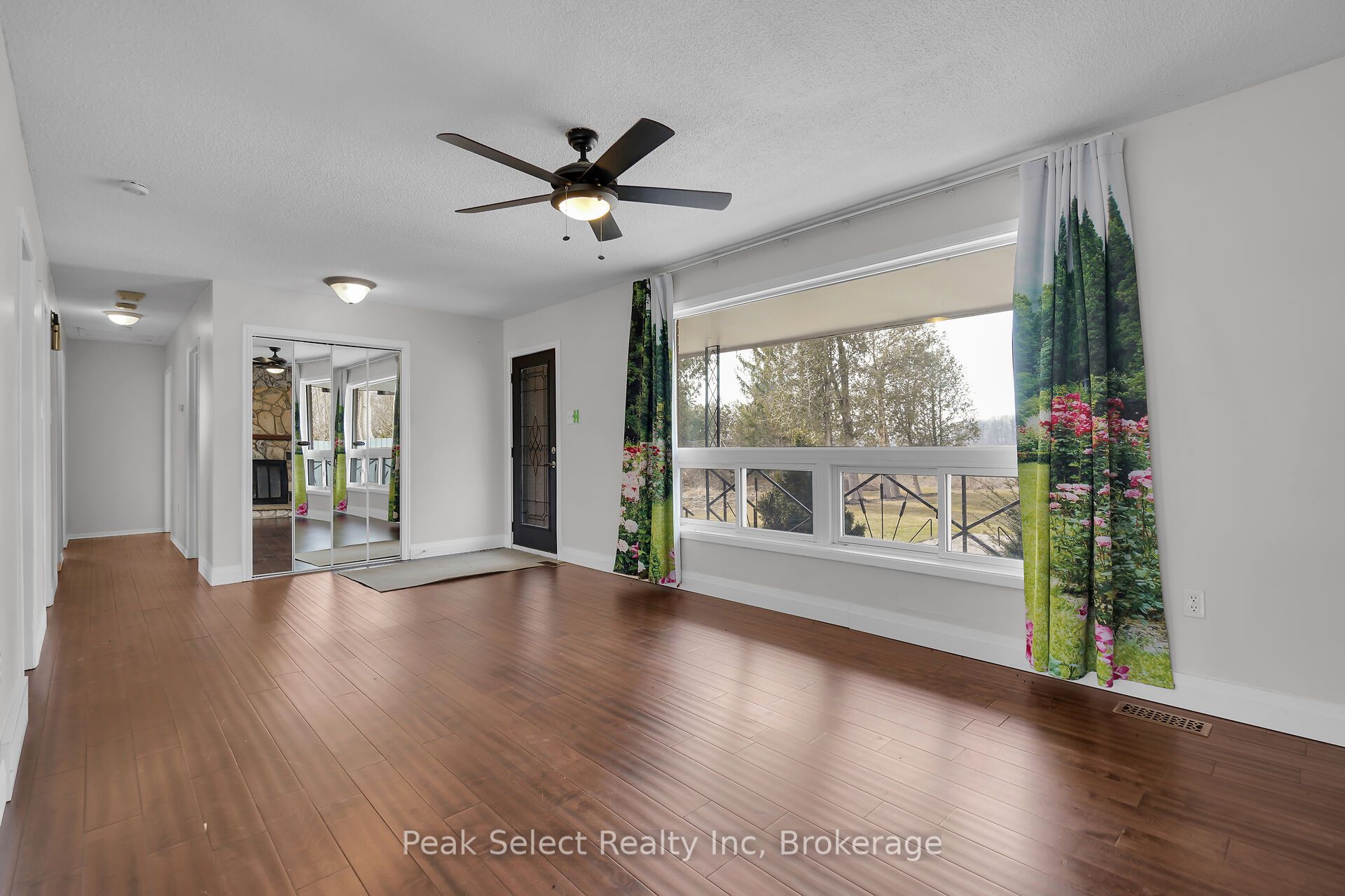 20328 Fairview Road Property Photo 15