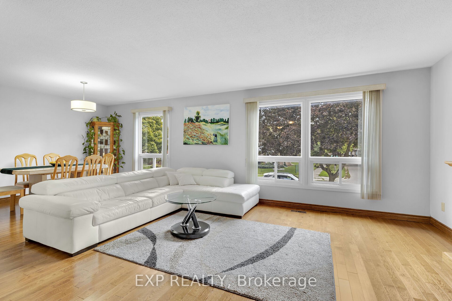 1729 Aldersbrook Road Property Photo 5