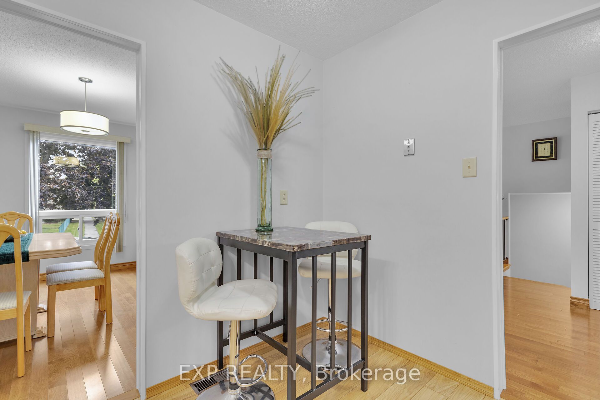 1729 Aldersbrook Road Property Photo 10