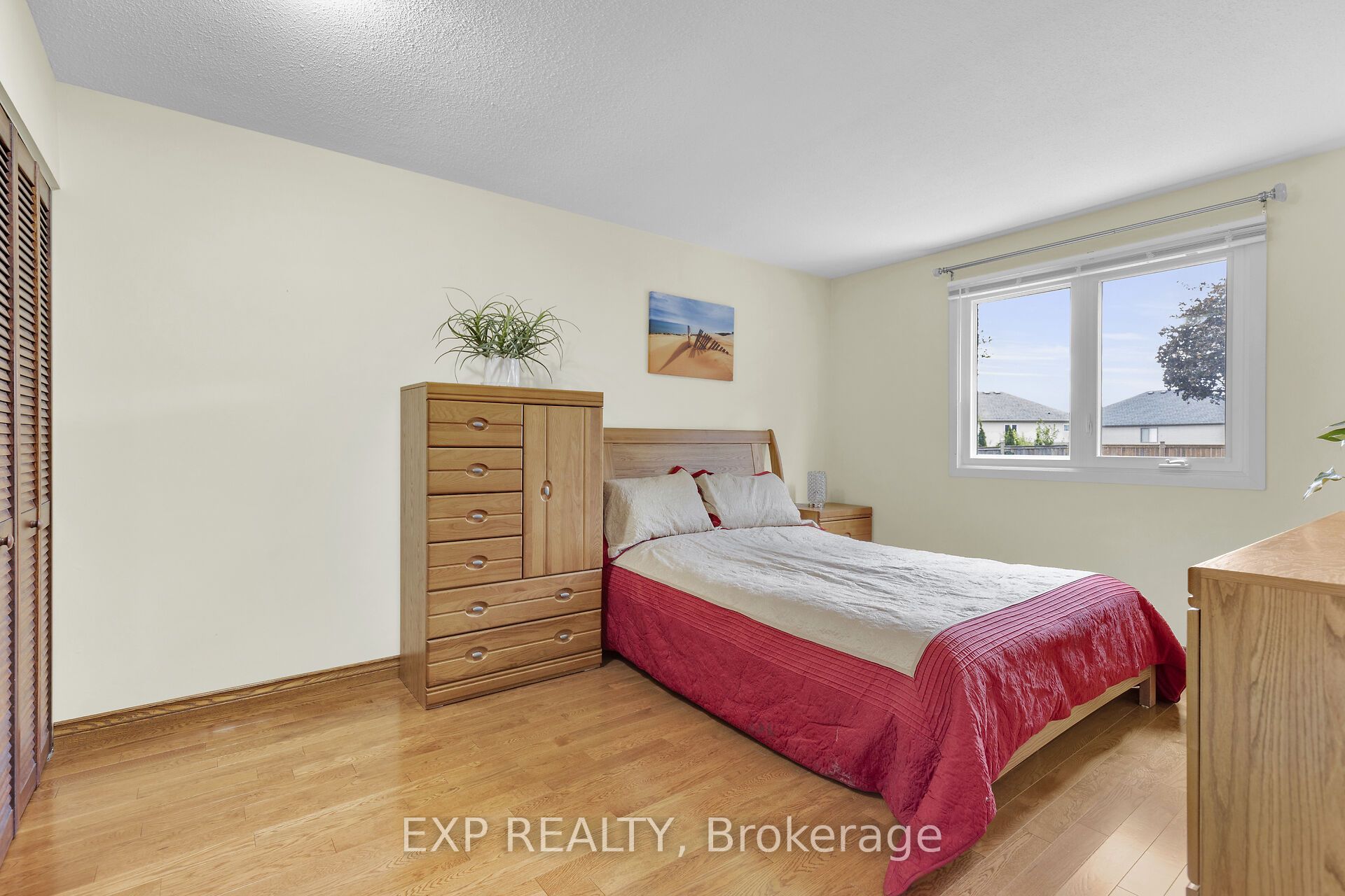 1729 Aldersbrook Road Property Photo 11
